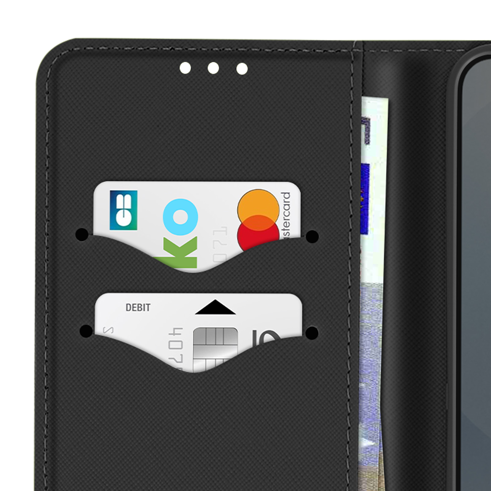 Portafoglio nero con carte di credito e una banconota visibile. Il portafoglio ha fessure per carte.