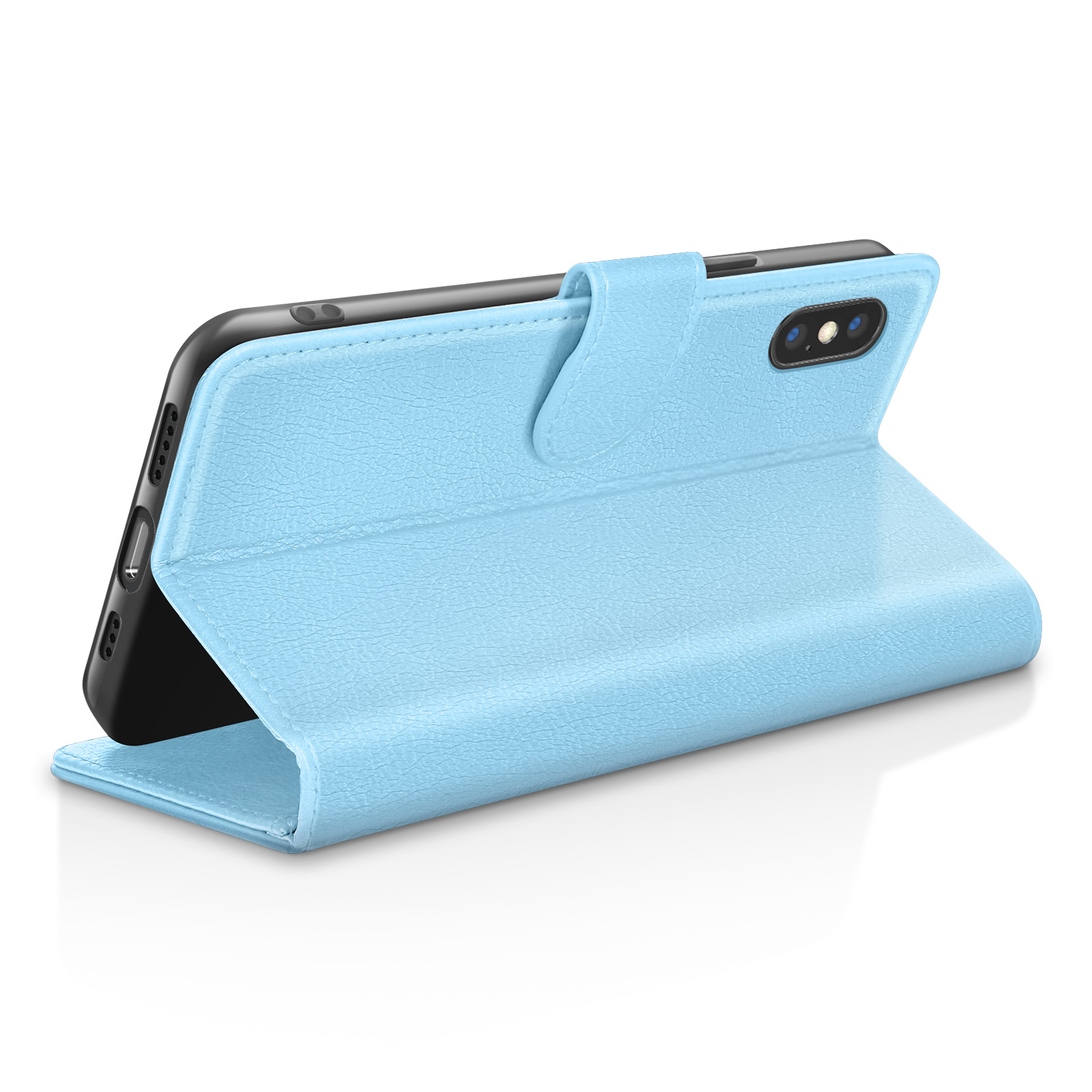 Custodia per telefono azzurra. C'è un telefono dentro. La custodia è aperta, mostrando il retro e la fotocamera del telefono. Sfondo bianco.
