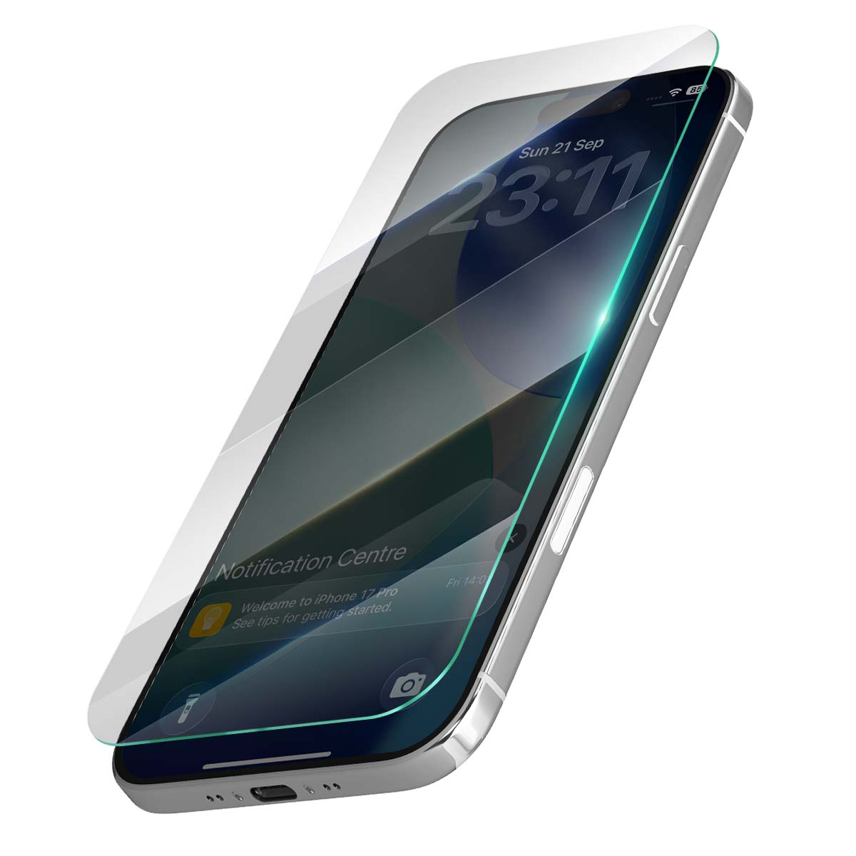 Ein iPhone mit Displayschutz. Der Bildschirm zeigt die Uhrzeit, ein Benachrichtigungscenter und Willkommensnachrichten. Es ist silberfarben.