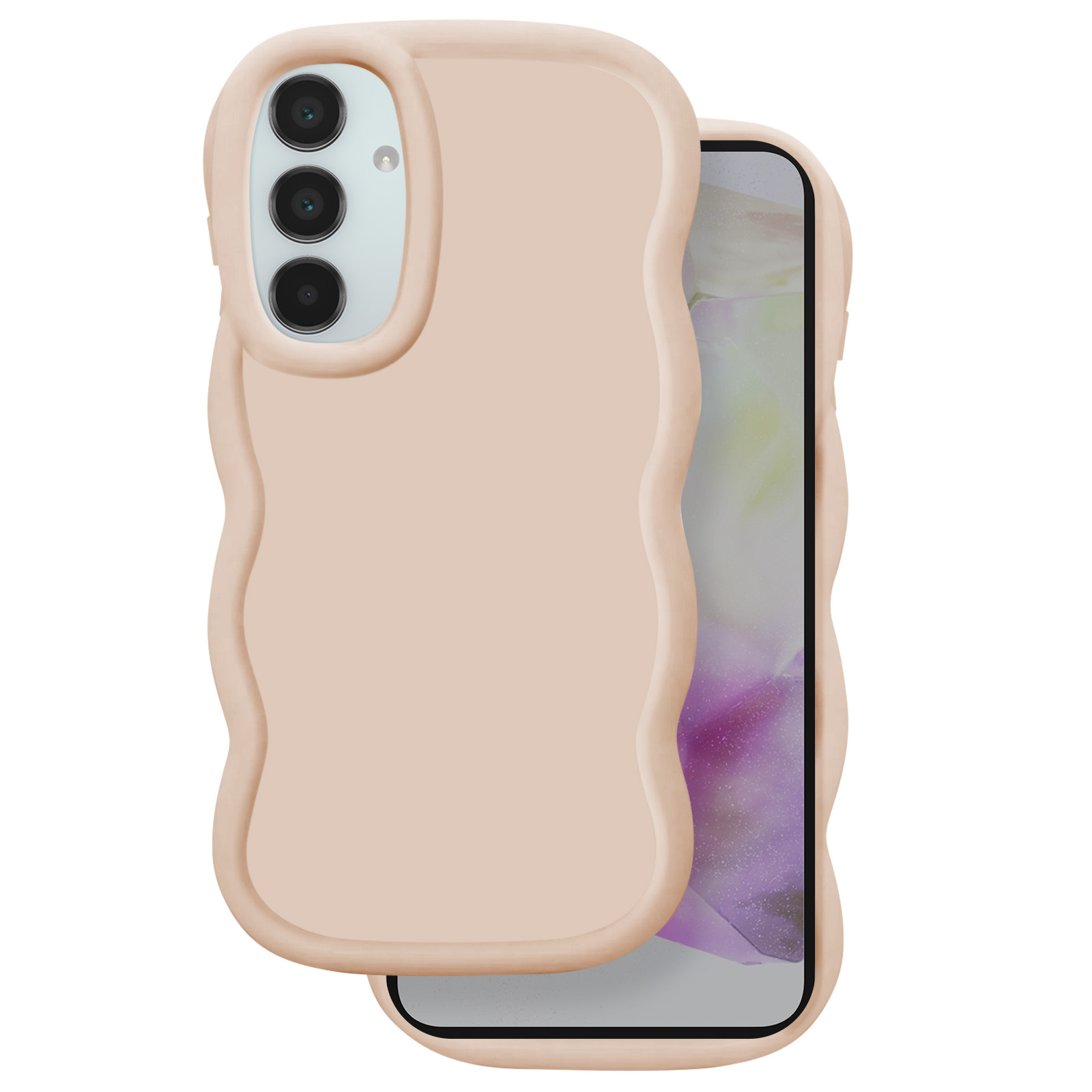 Un teléfono en una funda rosa claro con borde ondulado. El teléfono tiene tres cámaras. El fondo es blanco.