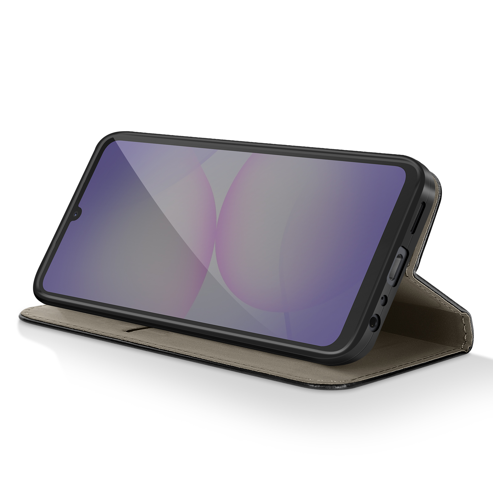 Uno smartphone in una custodia nera, aperto su una superficie grigia, con sfondo bianco.