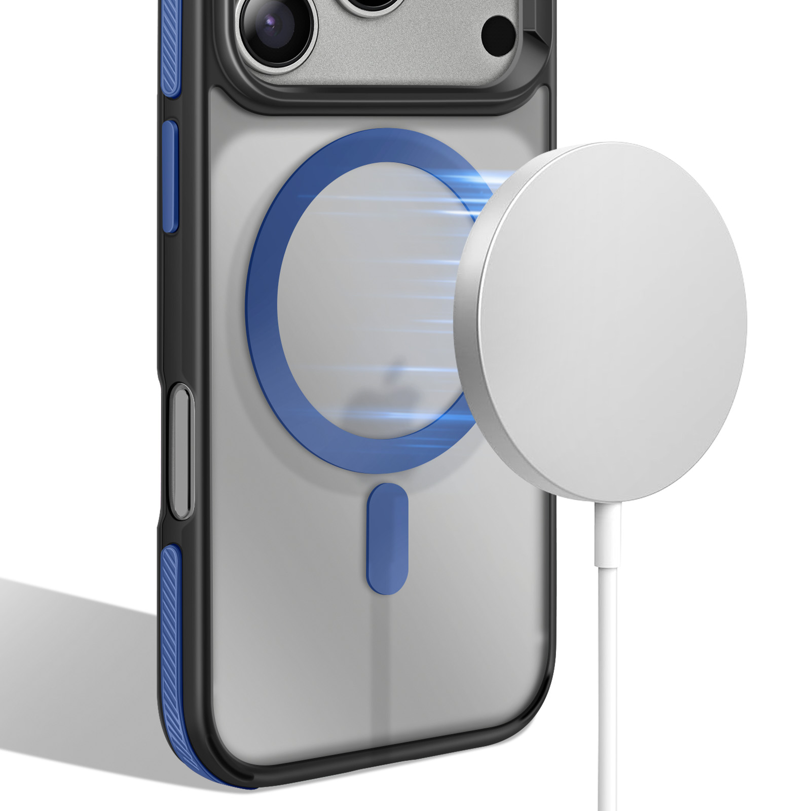 Un iPhone in una custodia con un cerchio blu, accanto a un caricatore wireless bianco con cavo bianco su sfondo bianco.
