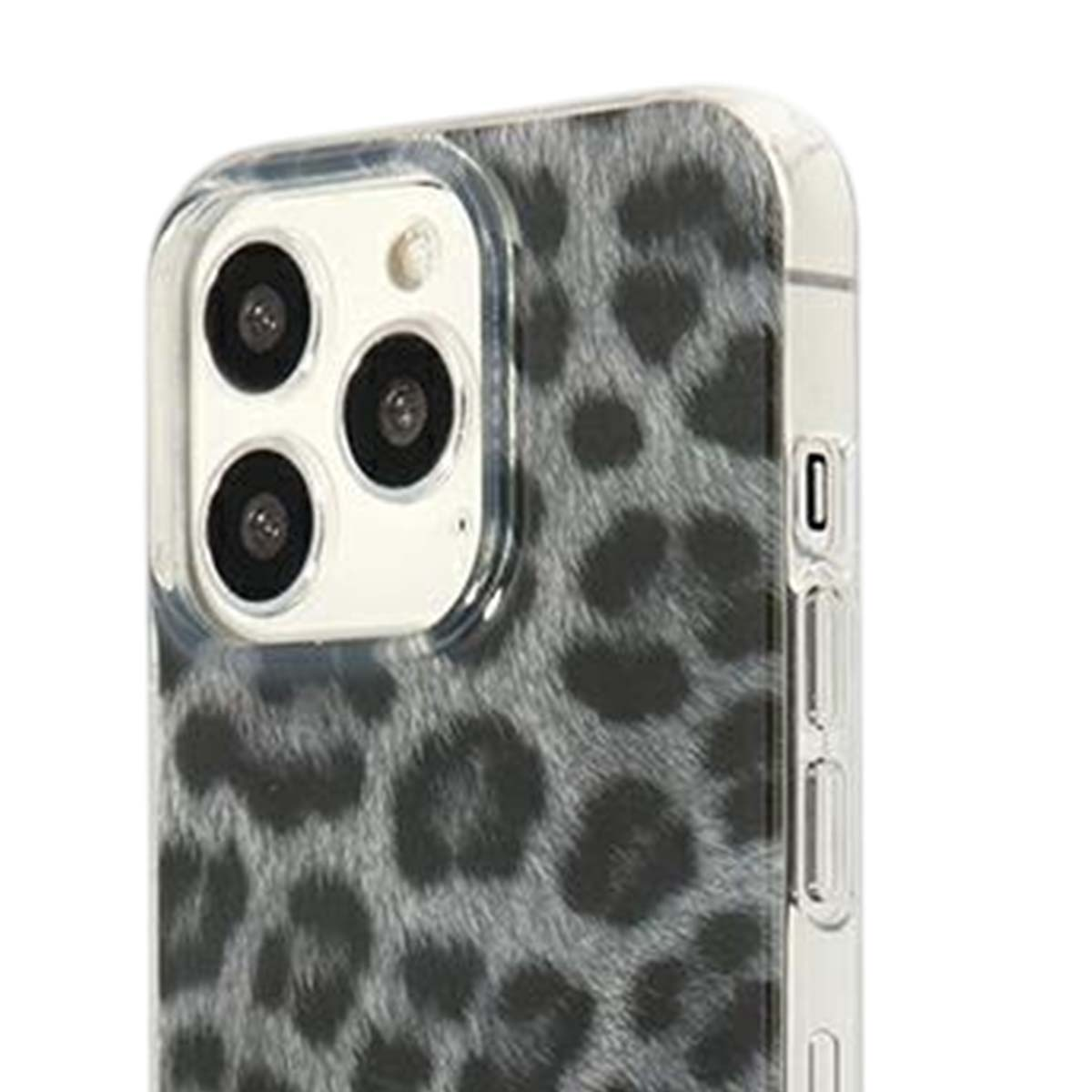 Primo piano di un telefono in una custodia con stampa leopardata. Il telefono ha una fotocamera a tripla lente e pulsanti laterali trasparenti.
