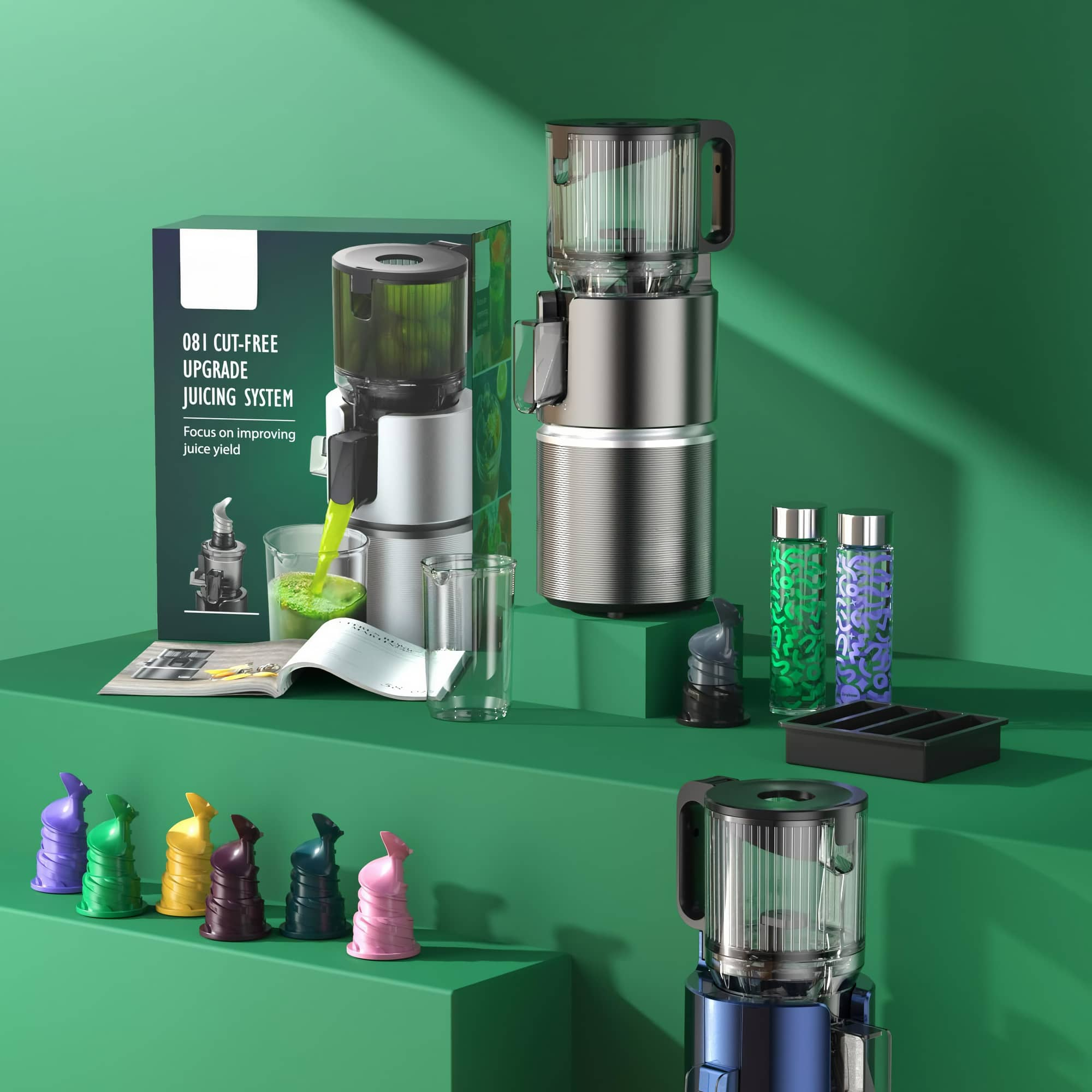 Entsafter mit grünem Saft, verschiedene Farben von Plastikobjekten, zwei Flaschen und einem grünen Hintergrund.