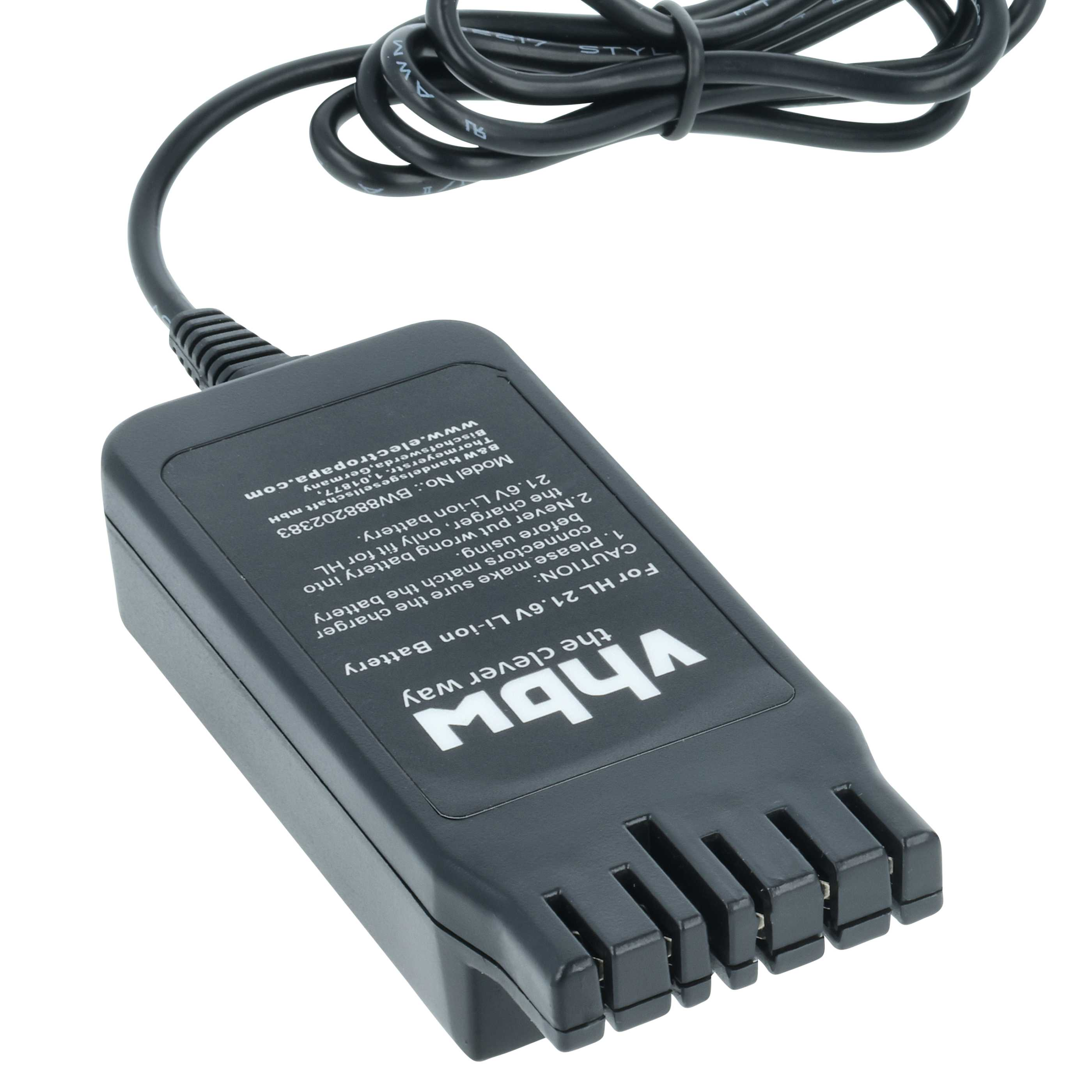 Ein schwarzes Ladegerät mit Kabel liegt auf weißem Grund. Es hat Text und einen Anschluss unten.