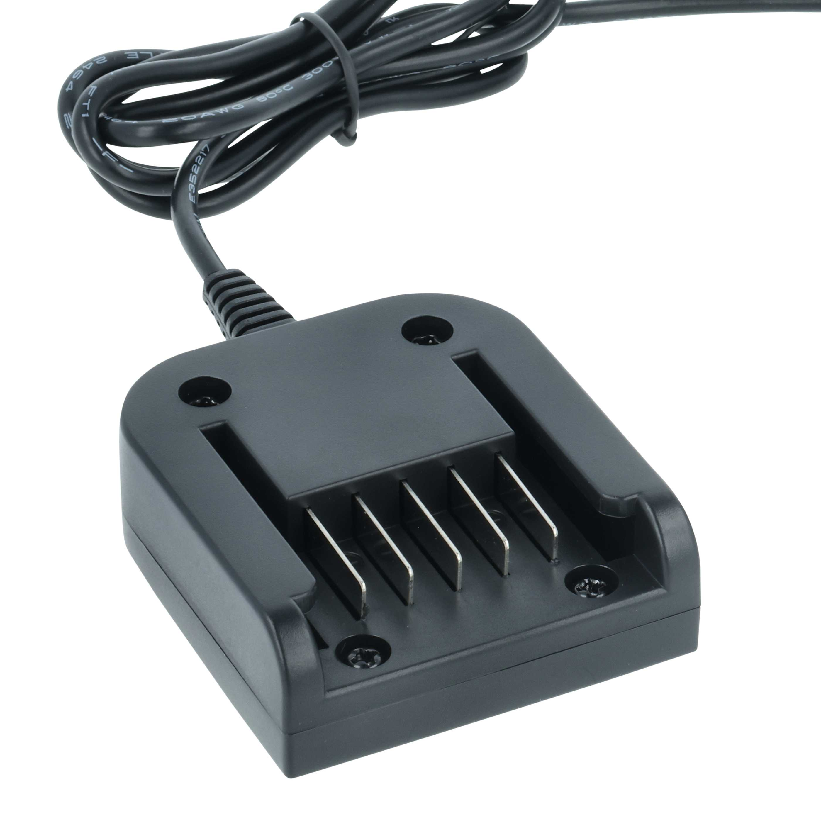 Ein schwarzes Batterieladegerät mit schwarzem Kabel. Es hat Metallkontaktpunkte und Schraubenlöcher. Isoliert auf weißem Hintergrund.