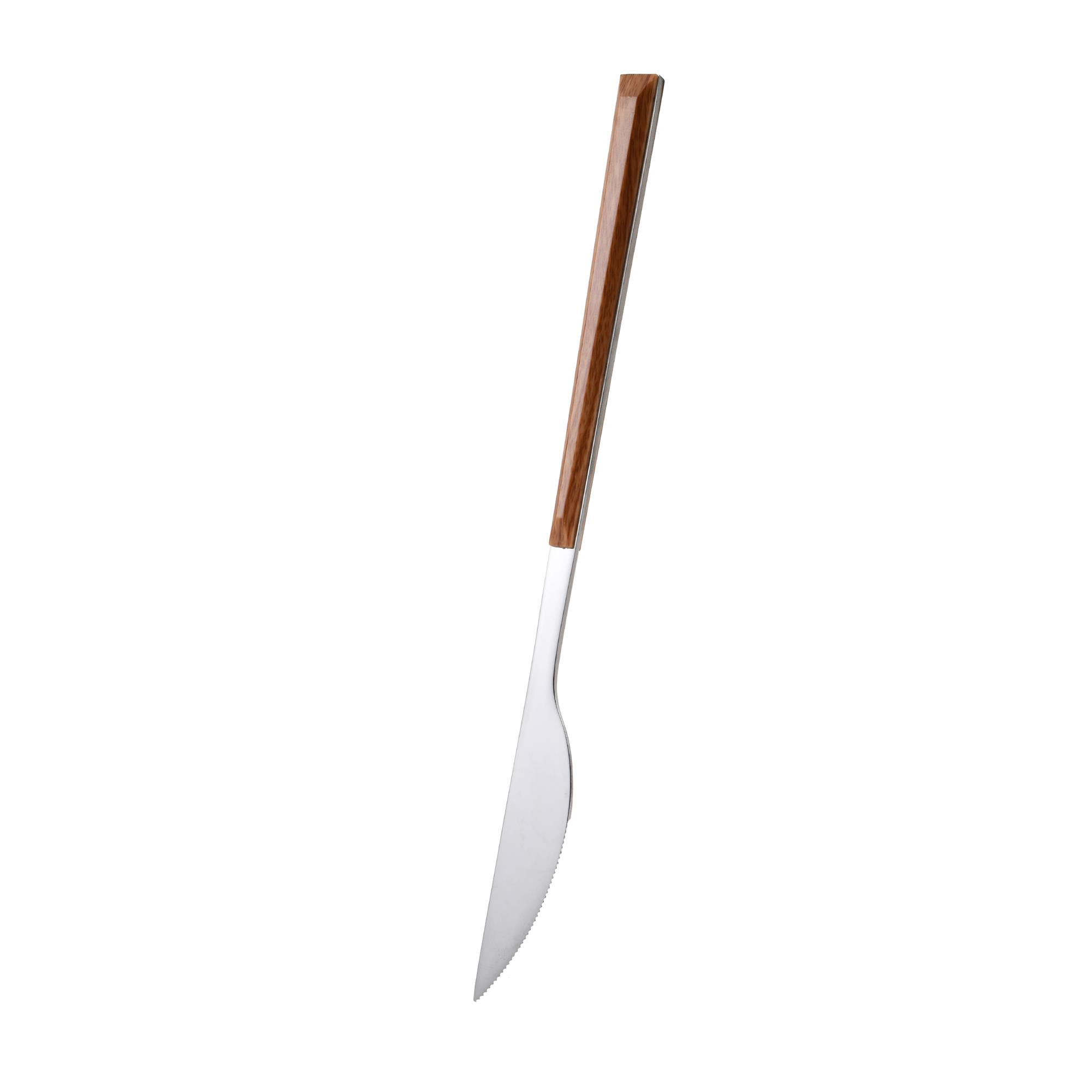Un cuchillo con mango de madera y hoja plateada se coloca diagonalmente sobre fondo blanco.