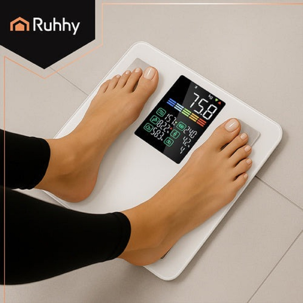 Pies de una persona sobre una báscula digital blanca que muestra 75,8 kg. La báscula tiene una pantalla negra con medidas adicionales.