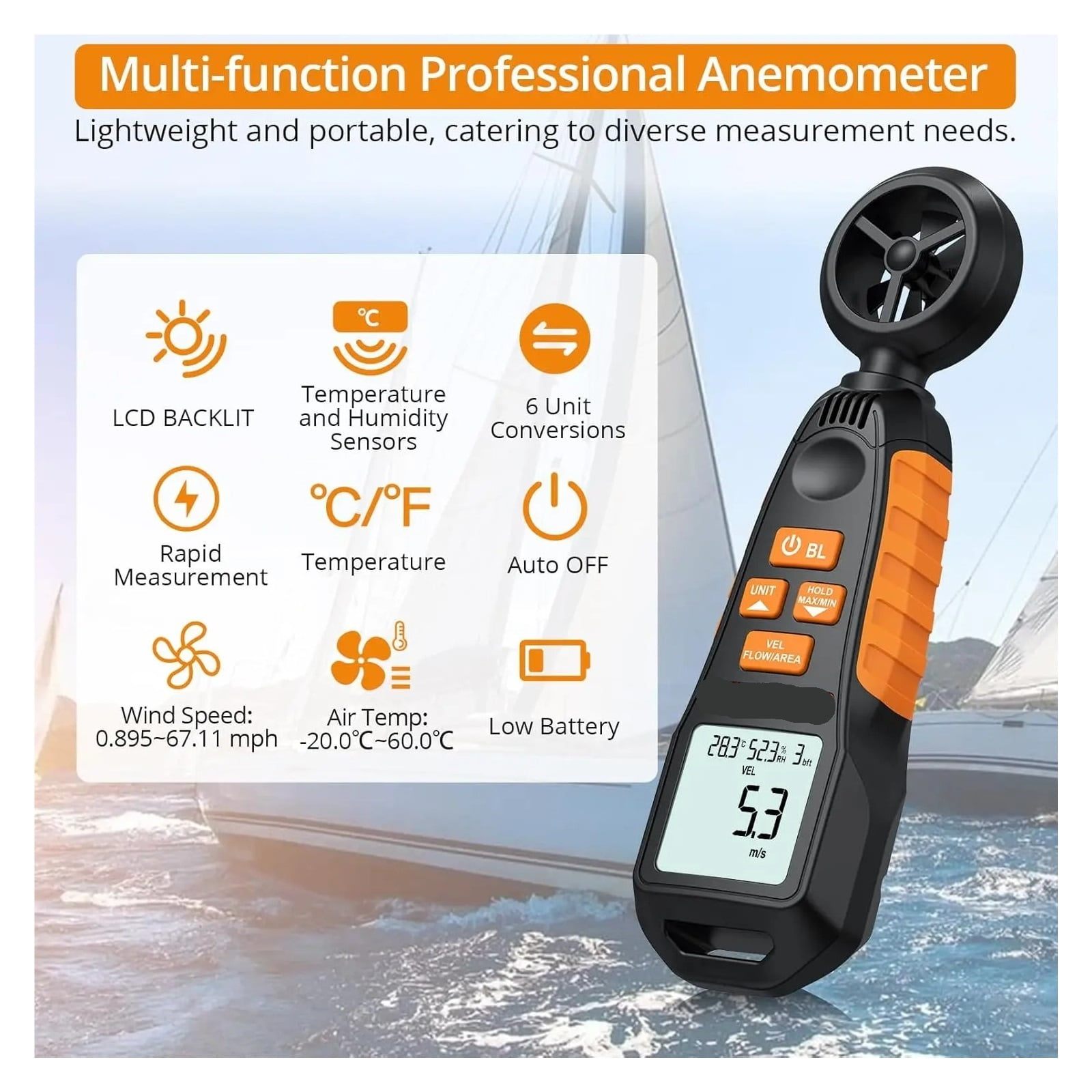 Anemometer mit LCD-Anzeige, orangefarbenen Akzenten und einem schwarzen Gehäuse. Verfügt über Symbole und ein Segelboot im Hintergrund.