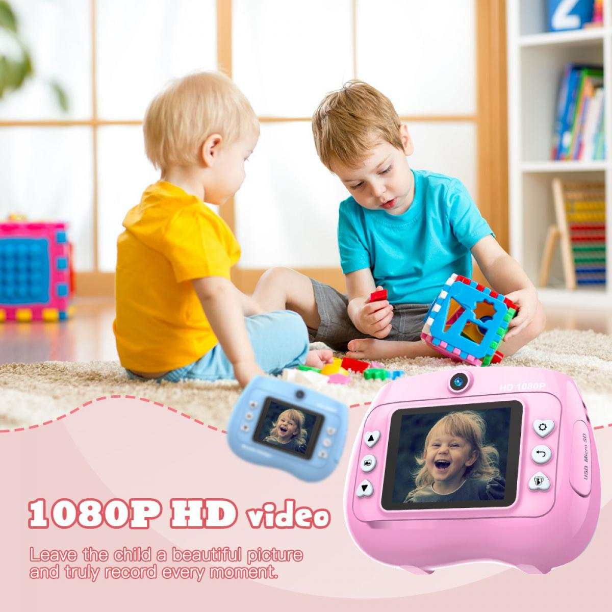 Zwei Kinder spielen mit Spielzeug, eines hält einen Würfel, mit rosa und blauen Kameras im Vordergrund. Text: 1080P HD Video.