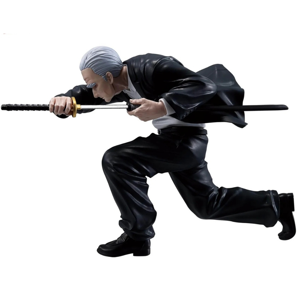 Una statuina di un uomo in abito nero, con una katana, in posa dinamica. Ha i capelli bianchi ed è concentrato.