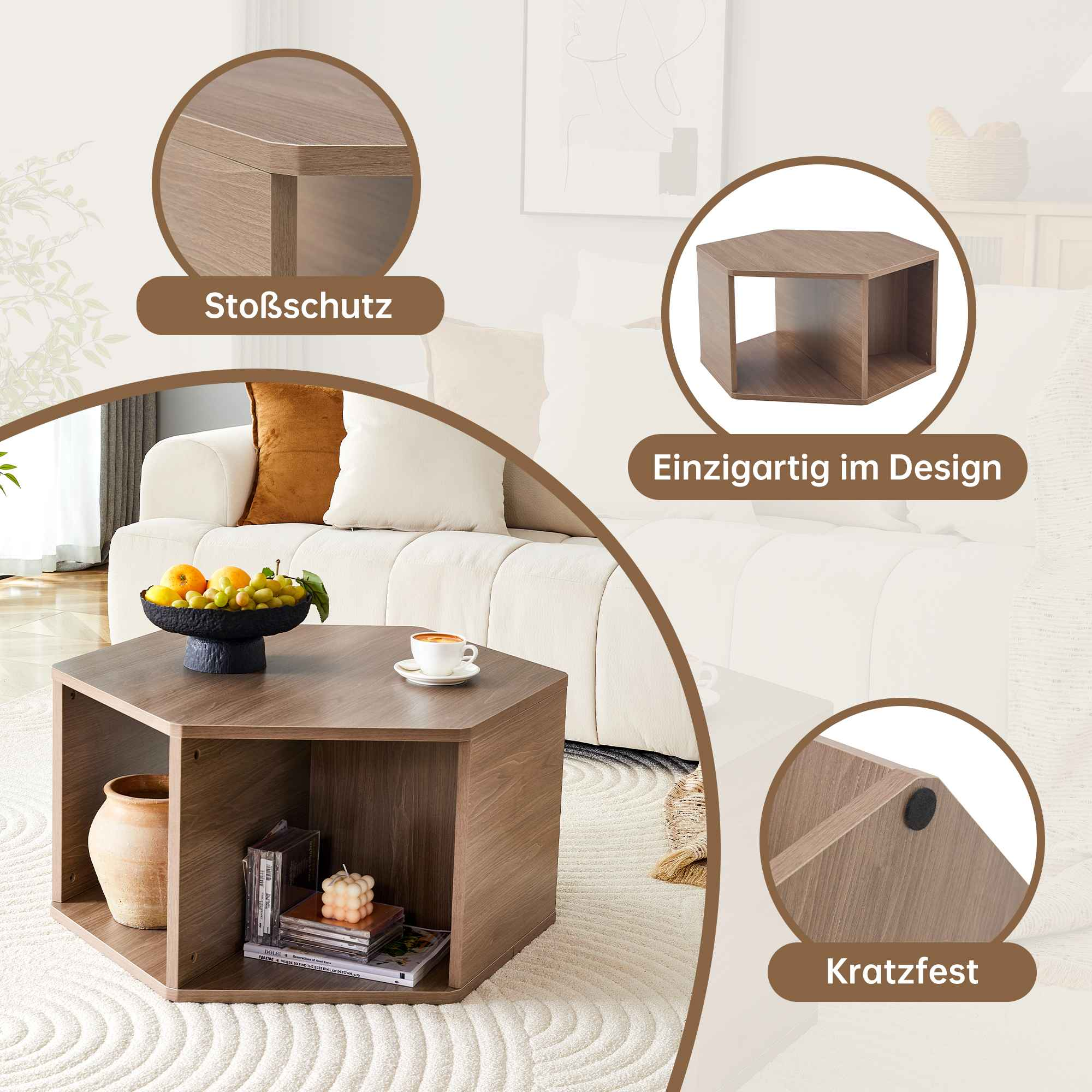 Ein sechseckiger Couchtisch aus Holz mit einer Obstschale, einer Kaffeetasse und Gegenständen im offenen Regal, in einem Wohnzimmer.
