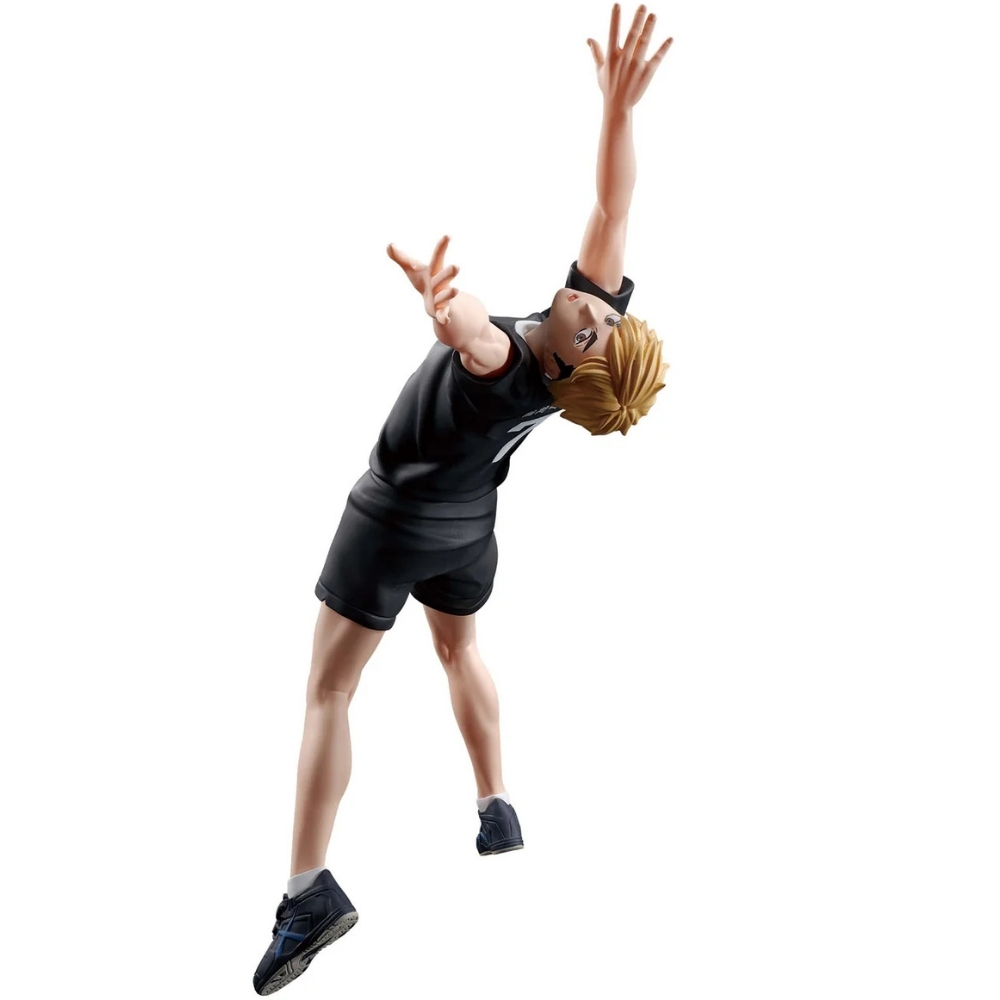 Una statuetta di un giocatore di pallavolo maschio in uniforme nera, che salta e schiaccia la palla. I suoi capelli sono biondi.