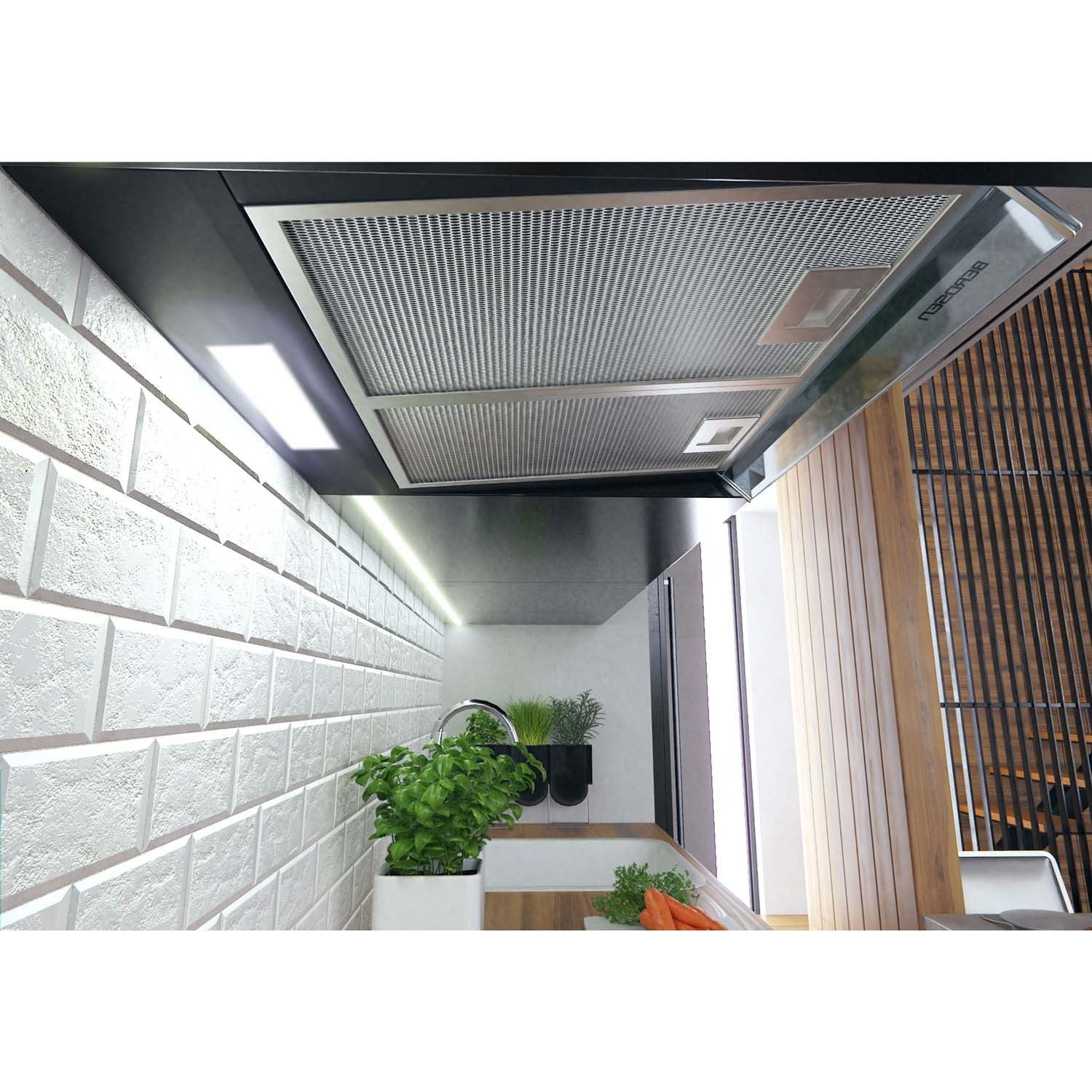 Cocina con pared de ladrillo blanco, campana extractora, fregadero, plantas y zanahorias. Acentos de madera y una ventana al fondo.