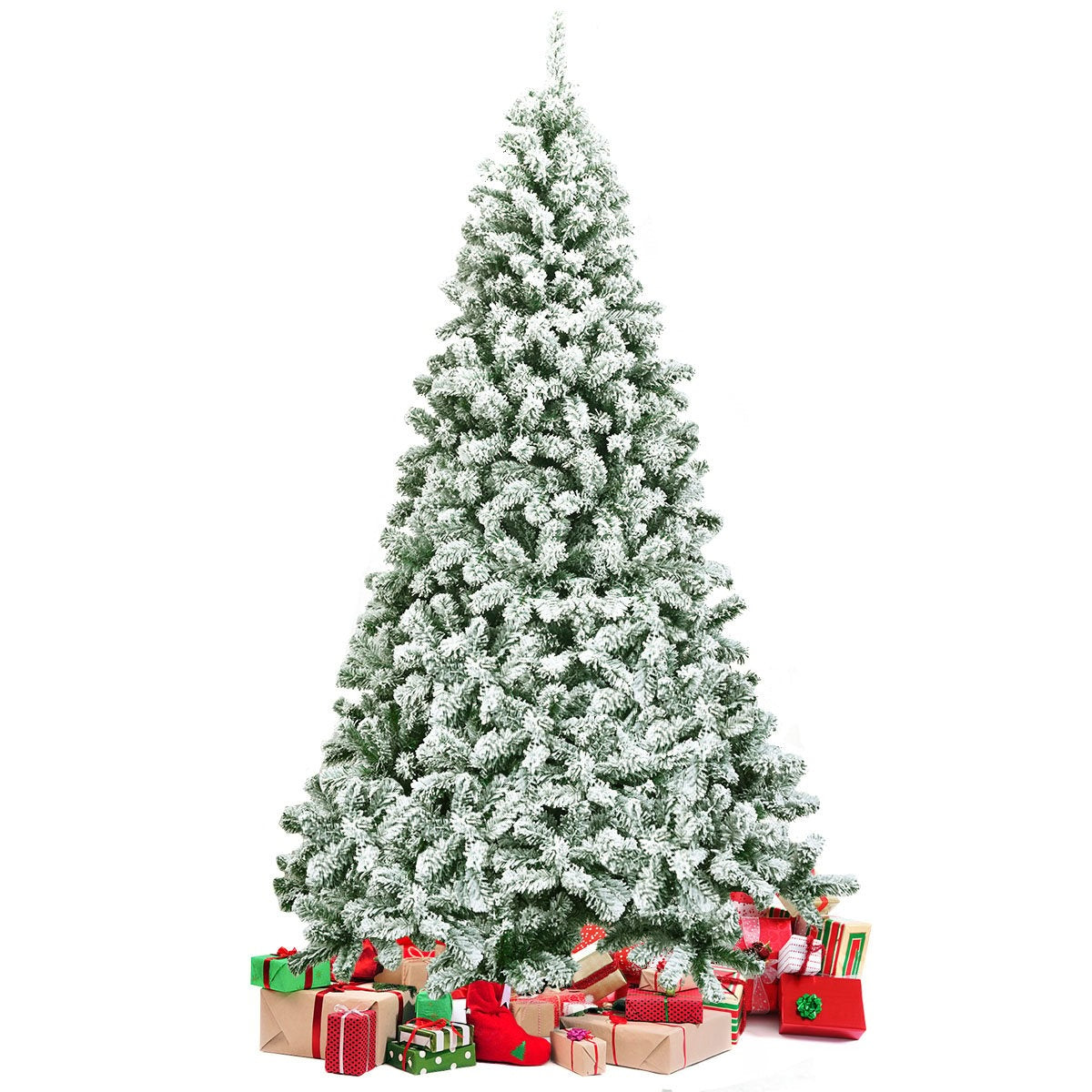 Un árbol de Navidad cubierto de nieve se alza sobre regalos envueltos. Los regalos son rojos, verdes y marrones. También es visible un calcetín rojo.