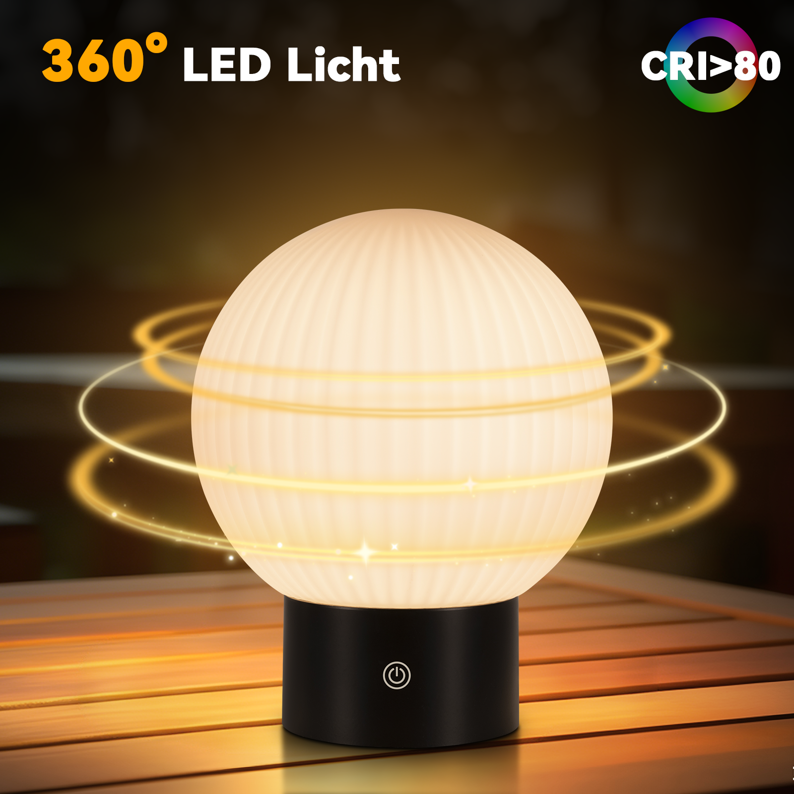 Świecąca kulista lampa LED na czarnej podstawie. Lampa stoi na drewnianym stole. Tekst: 360° LED Light i CRI<gt/>80.