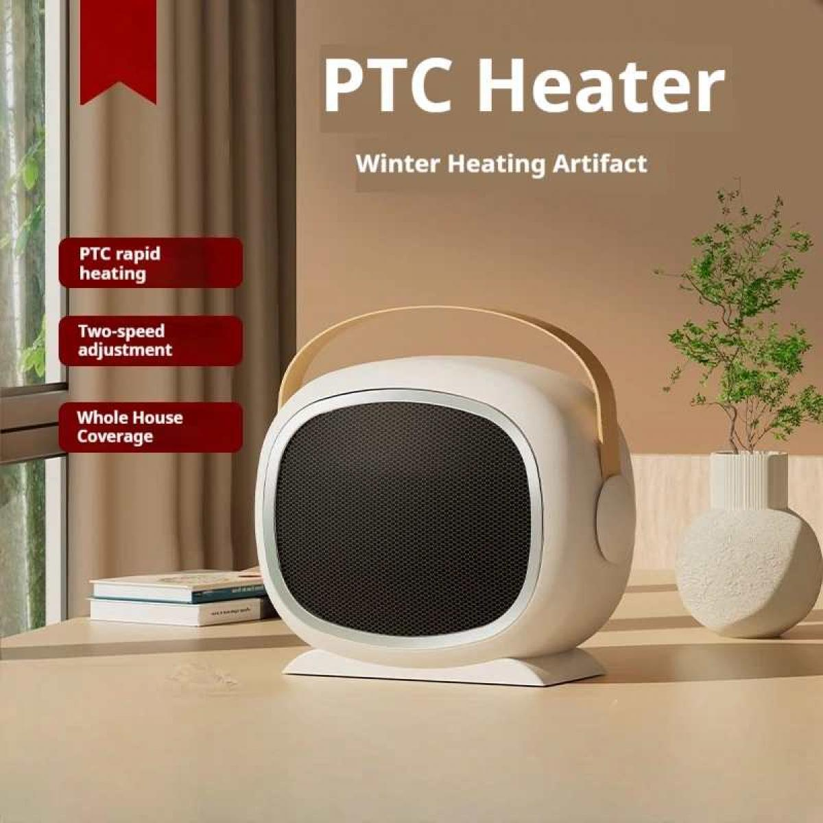 Ein weißer PTC-Heizlüfter mit schwarzer Netzfront steht auf einem Tisch. Er hat einen Holzgriff. Text: PTC-Heizung, Winter-Heizungs-Artefakt.