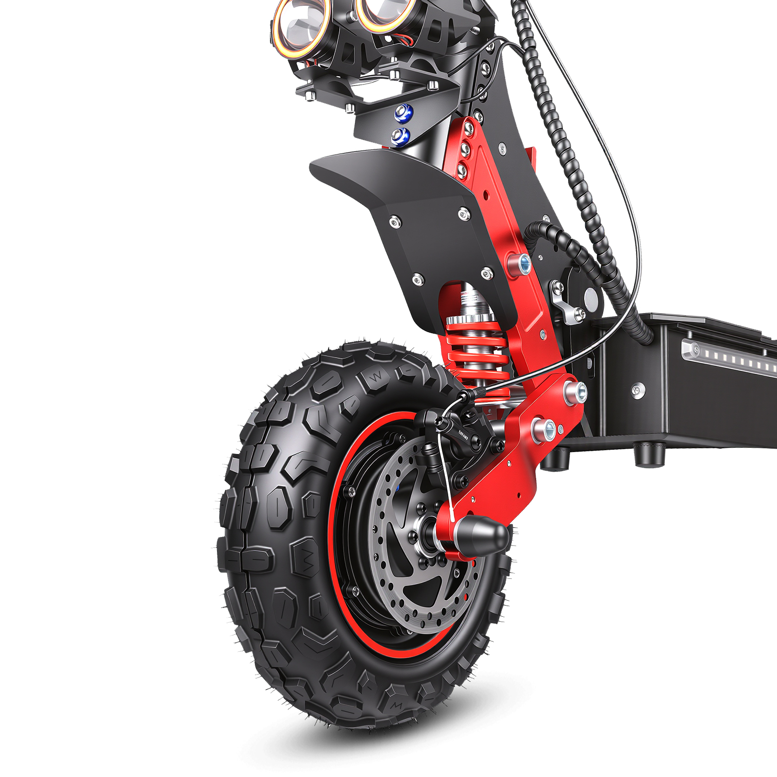 Zbliżenie czarno-czerwonej hulajnogi elektrycznej. Widoczne przednie koło, zawieszenie i światła na białym tle.