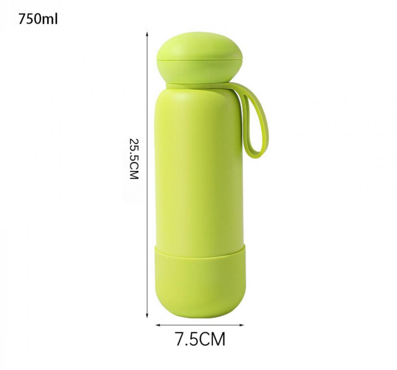 Eine grüne Wasserflasche mit den Maßen 25,5 cm hoch und 7,5 cm breit. Sie hat einen Deckel und einen Griff. Das Fassungsvermögen beträgt 750 ml.