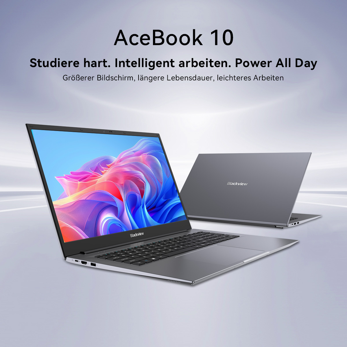 Das Bild zeigt zwei AceBook 10 Laptops. Einer ist geöffnet und zeigt einen bunten Bildschirm, der andere ist geschlossen. Die Marke Blackview ist sichtbar.