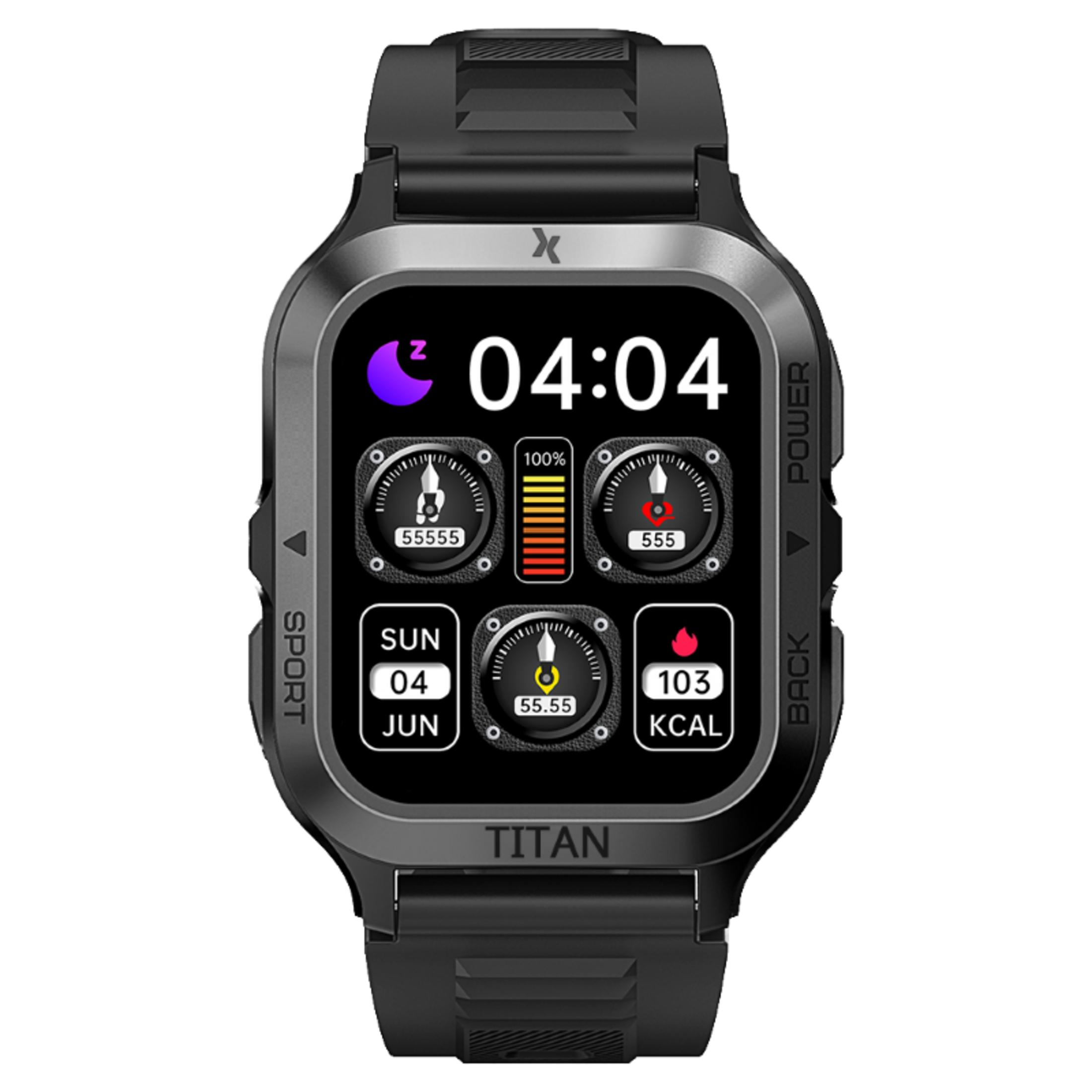 Schwarze Smartwatch mit Digitalanzeige, die Zeit, Datum und Gesundheitsdaten anzeigt. Die Uhr ist mit 'TITAN' beschriftet.
