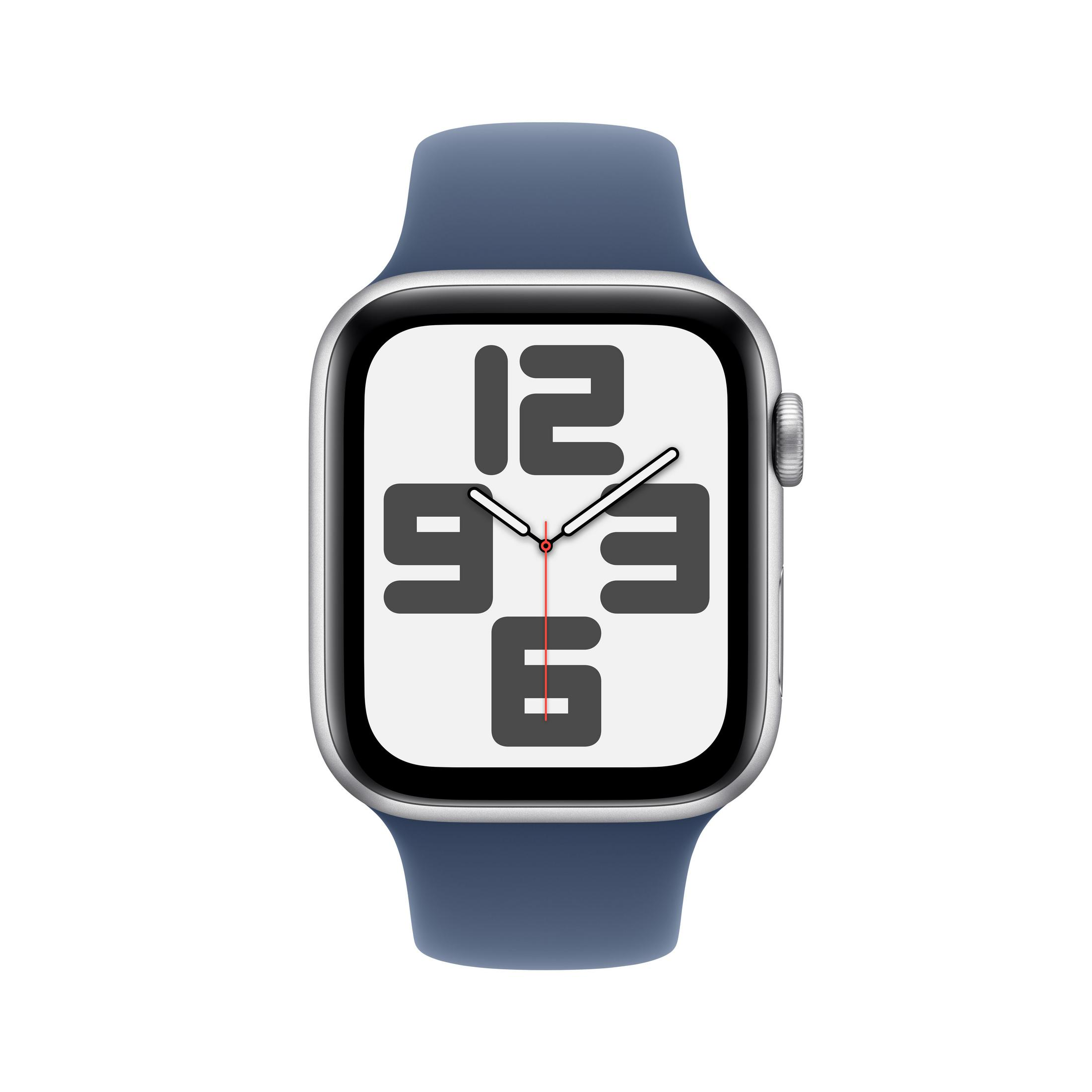 Apple Watch argentato con cinturino blu. Il quadrante mostra i numeri 12, 9, 6 e 3, con l'ora.
