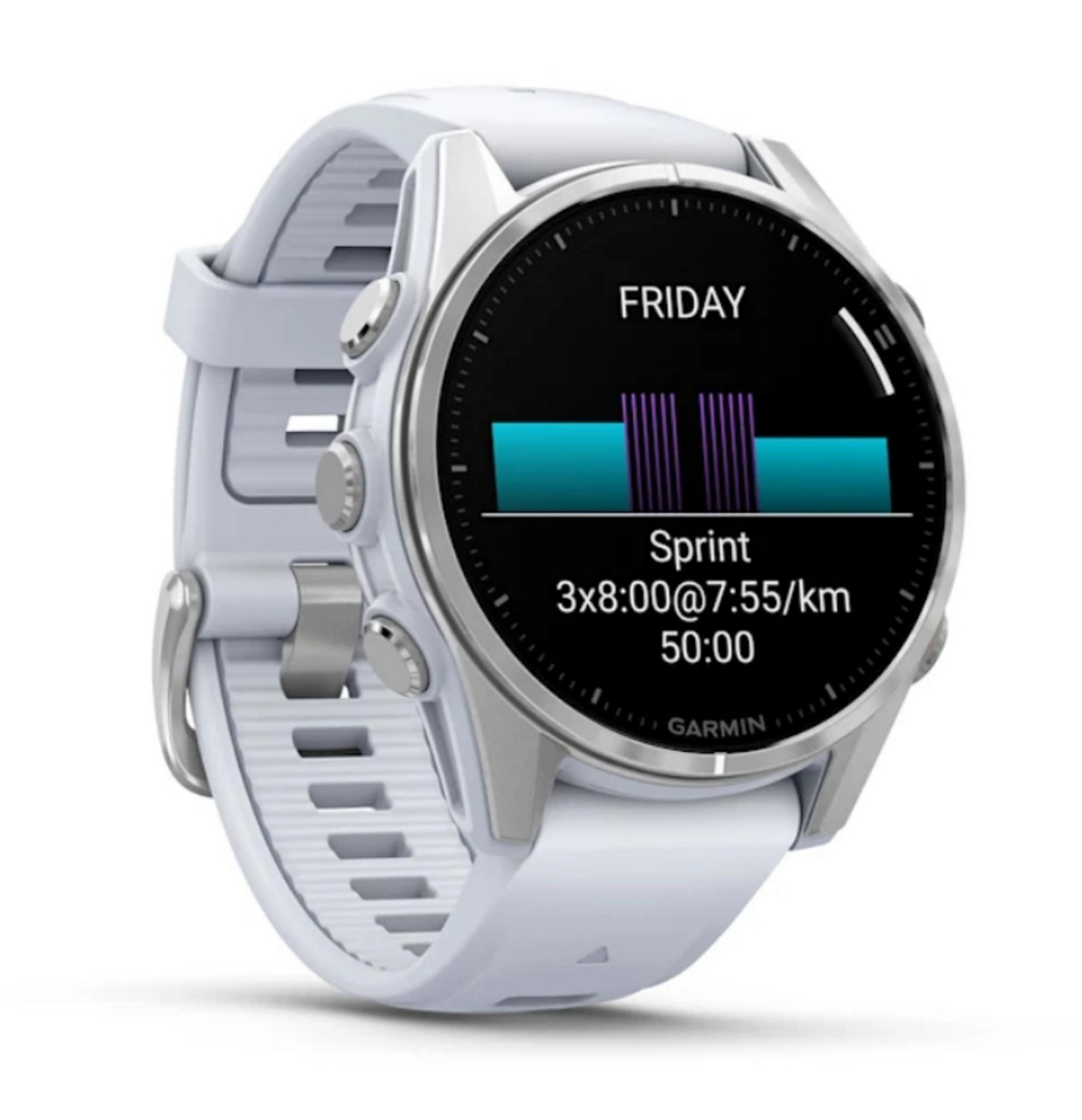 Biały smartwatch Garmin. Ekran pokazuje piątek, szczegóły treningu sprintu. Biały pasek i srebrna ramka.