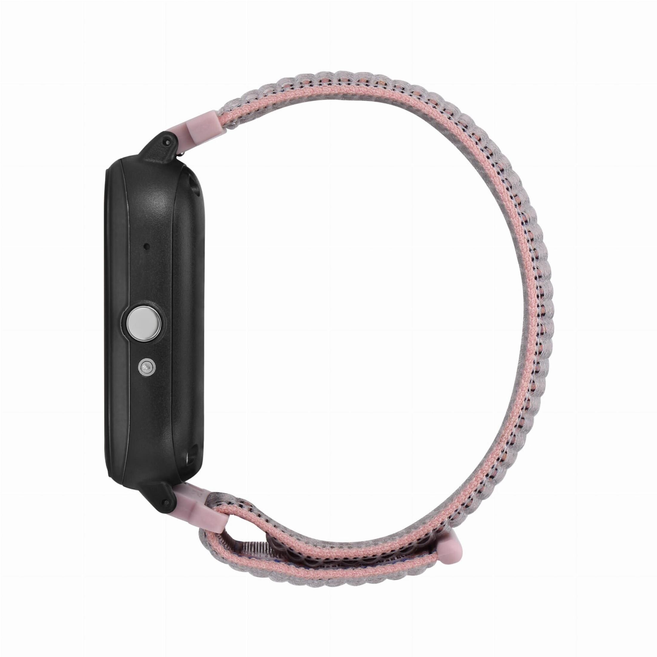 Eine schwarze Smartwatch mit grau-rosa Armband vor weißem Hintergrund.