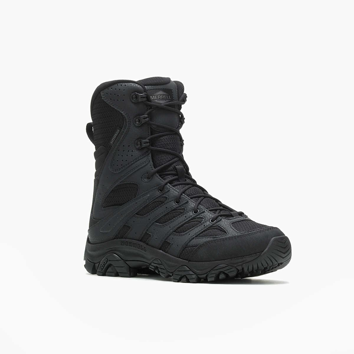 Ein schwarzer Merrell-Taktikstiefel wird auf weißem Hintergrund gezeigt. Er hat Schnürsenkel, einen hohen Schaft und eine Vibram-Sohle. Das Wort wasserdicht ist sichtbar.
