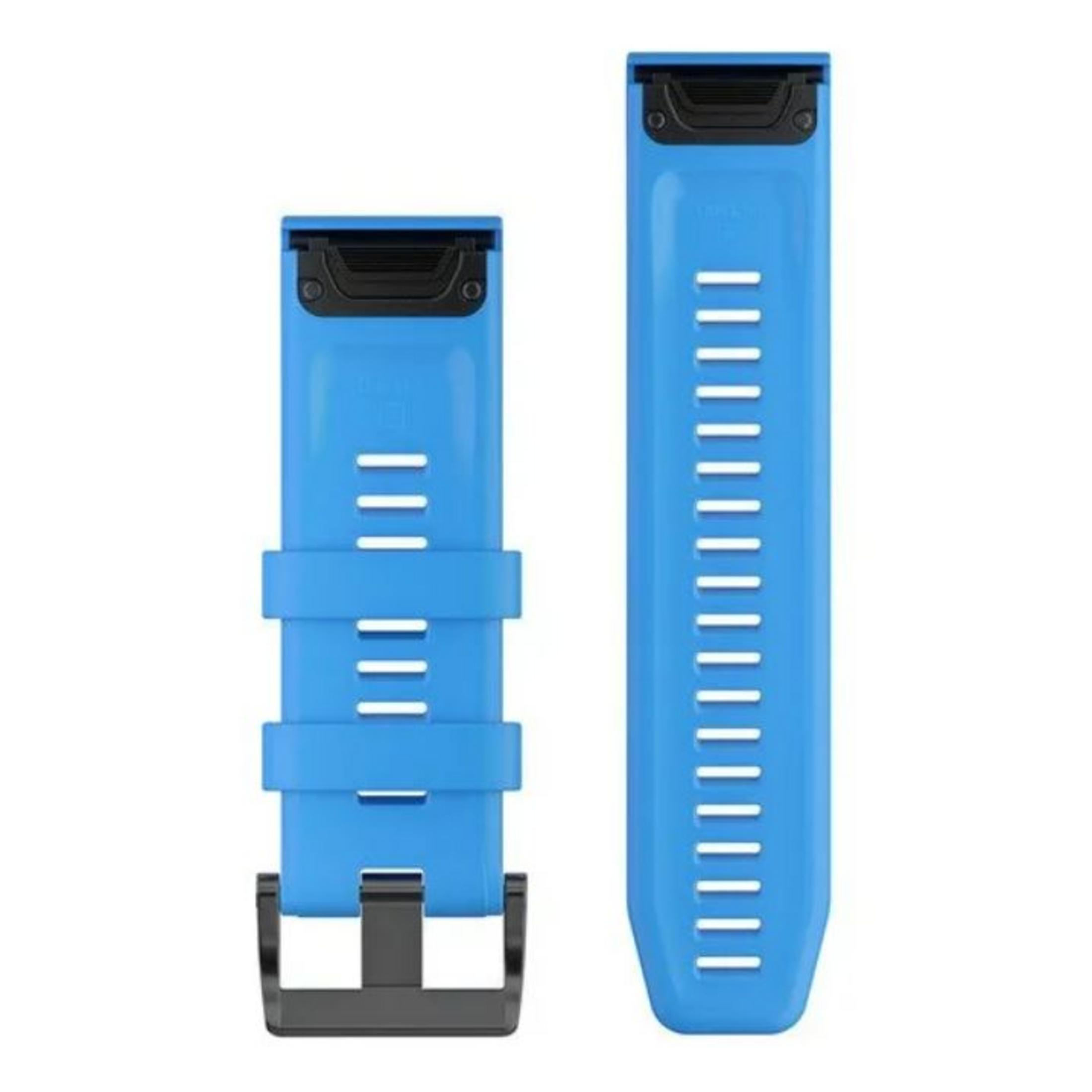 Dwa niebieskie paski do zegarków z czarnymi zapięciami. Jeden ma otwory regulacyjne, drugi zapięcie. Oba na białym tle.