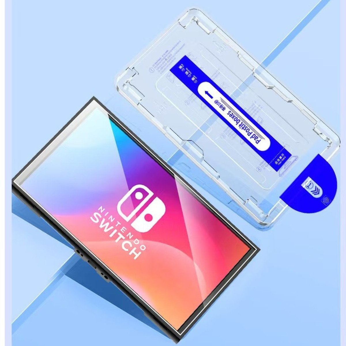 Konsola Nintendo Switch z etui ochronnym. Switch ma kolorowy ekran i logo Switch. Etui jest przezroczyste.