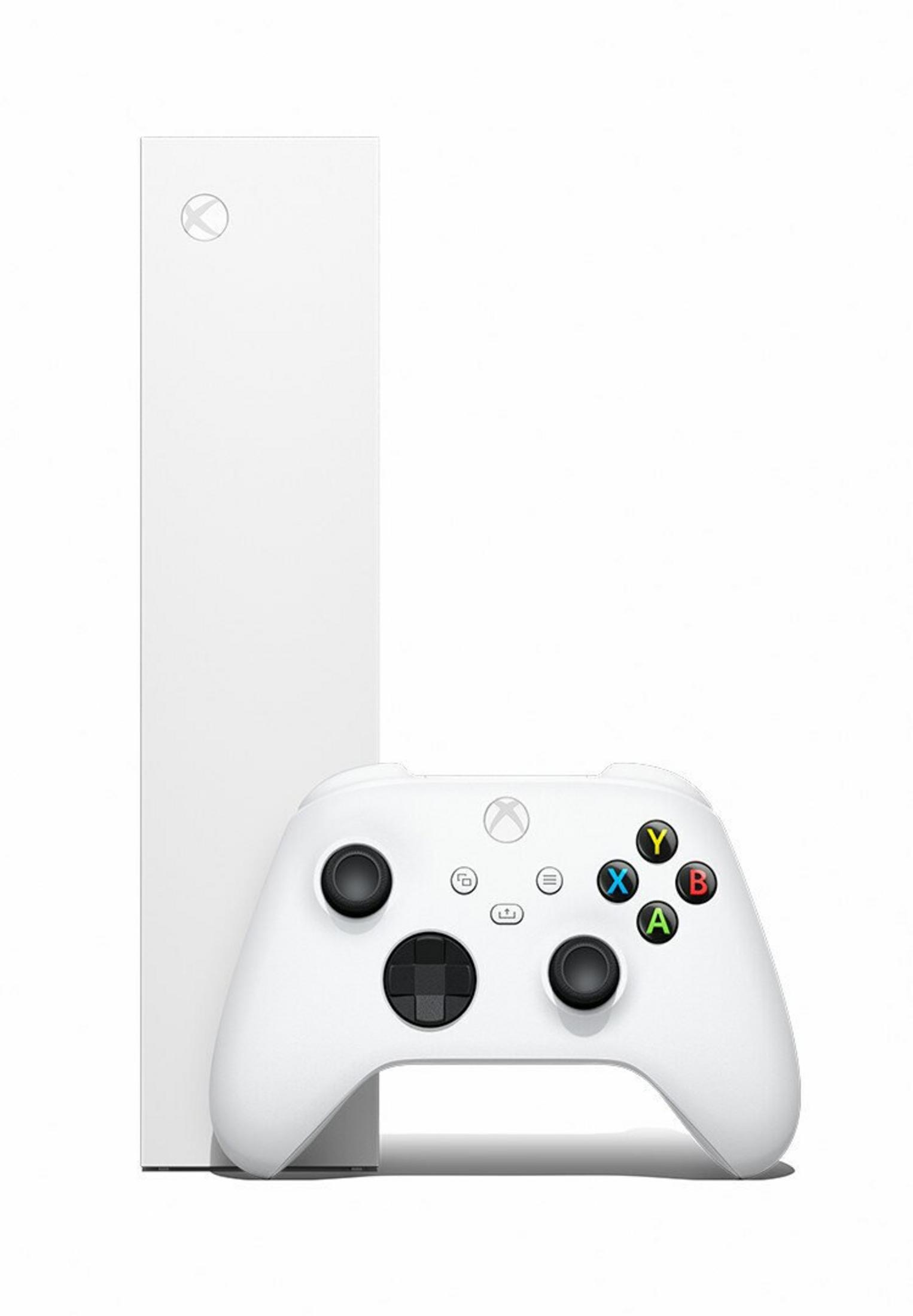 Biała konsola Xbox i kontroler. Kontroler ma kolorowe przyciski. Konsola jest wysoka i prostokątna.