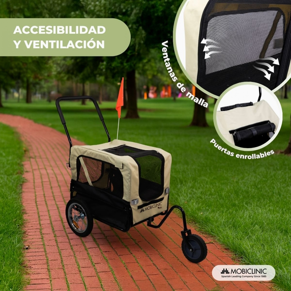 Un cochecito para mascotas beige y negro sobre un camino de ladrillos con una bandera naranja. Ventanas de malla y puertas enrollables visibles. Hierba verde y árboles.