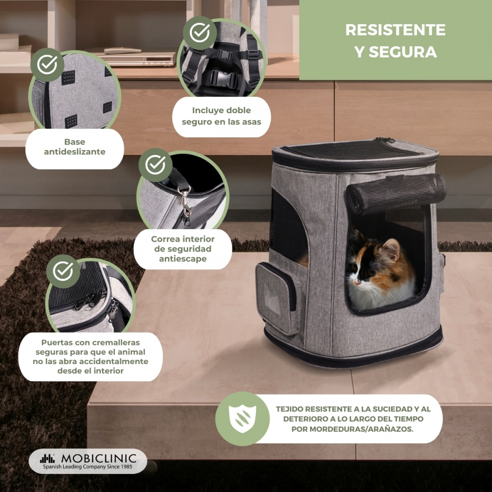 Transportín gris con gato. Características: base antideslizante, doble seguridad en asas y cremalleras seguras.