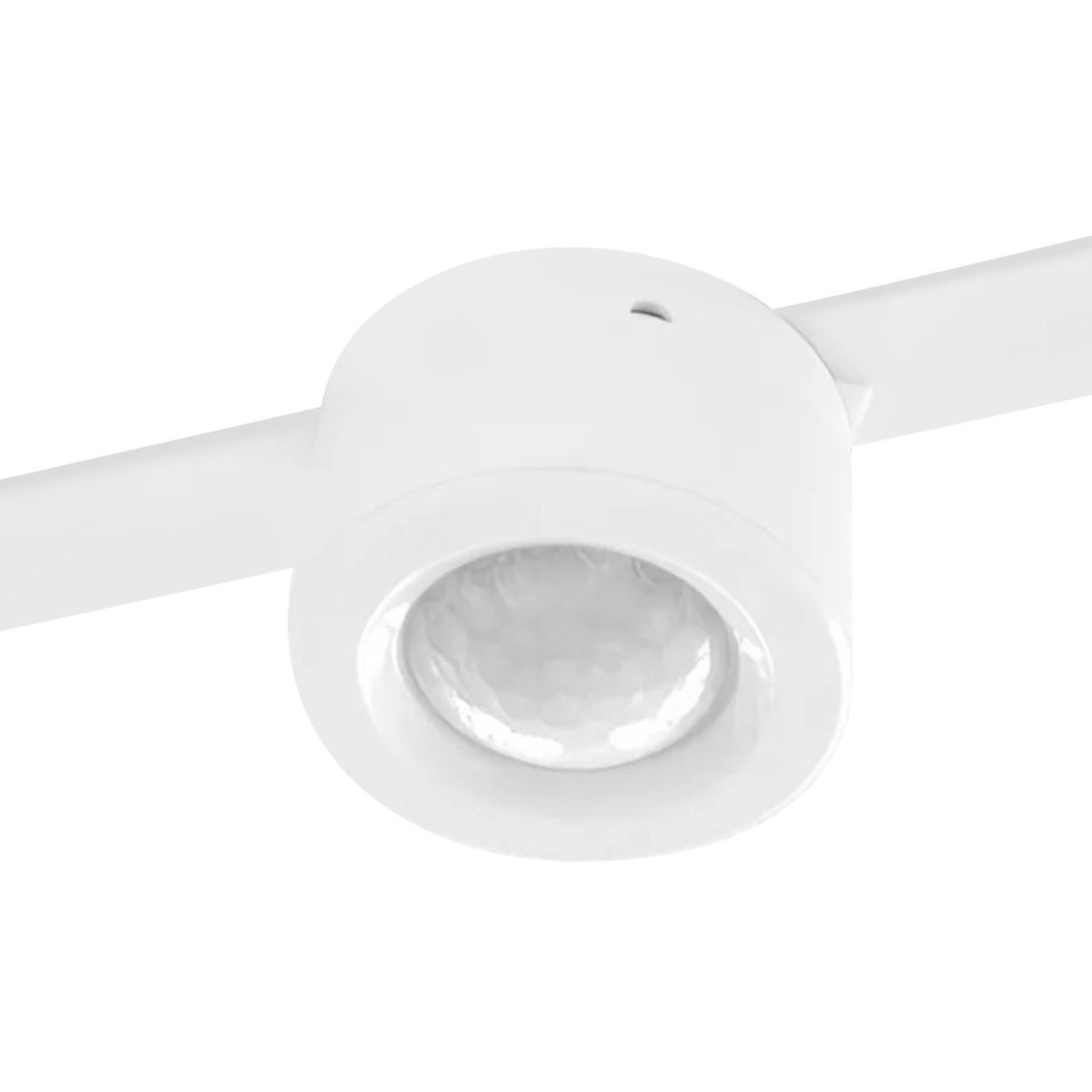 Un apparecchio di illuminazione con sensore di movimento bianco. È rotondo con un sensore a incasso. L'apparecchio è montato su una guida bianca.