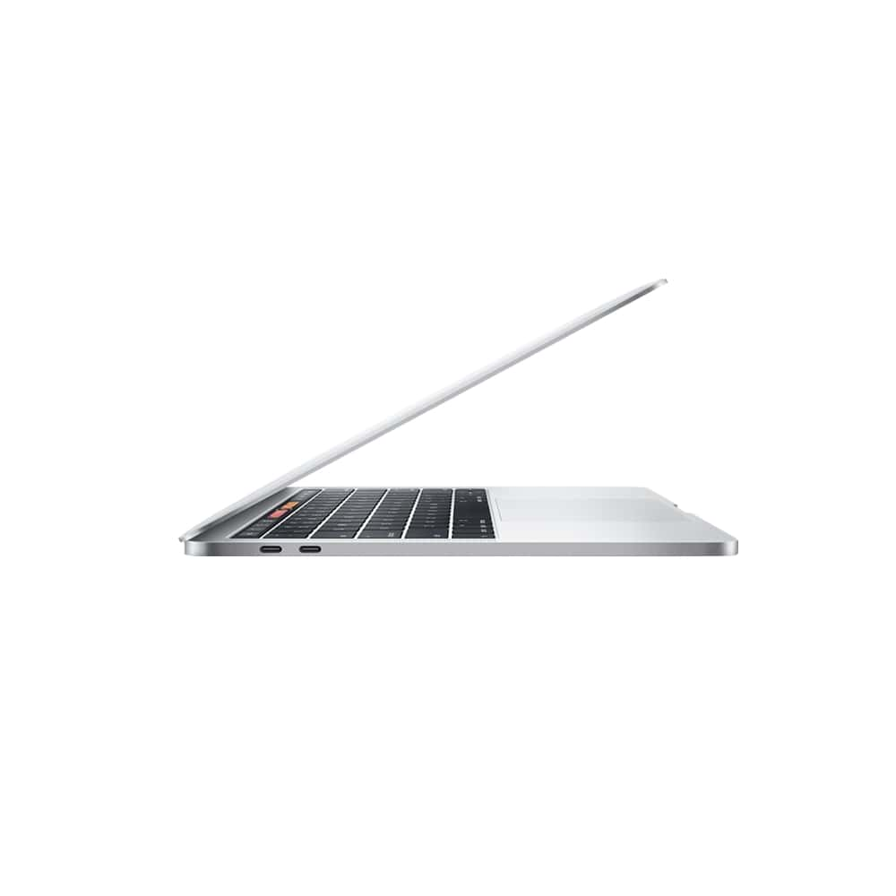 Una laptop plateada está abierta, mostrando el teclado. La pantalla está ligeramente levantada. El fondo es blanco.