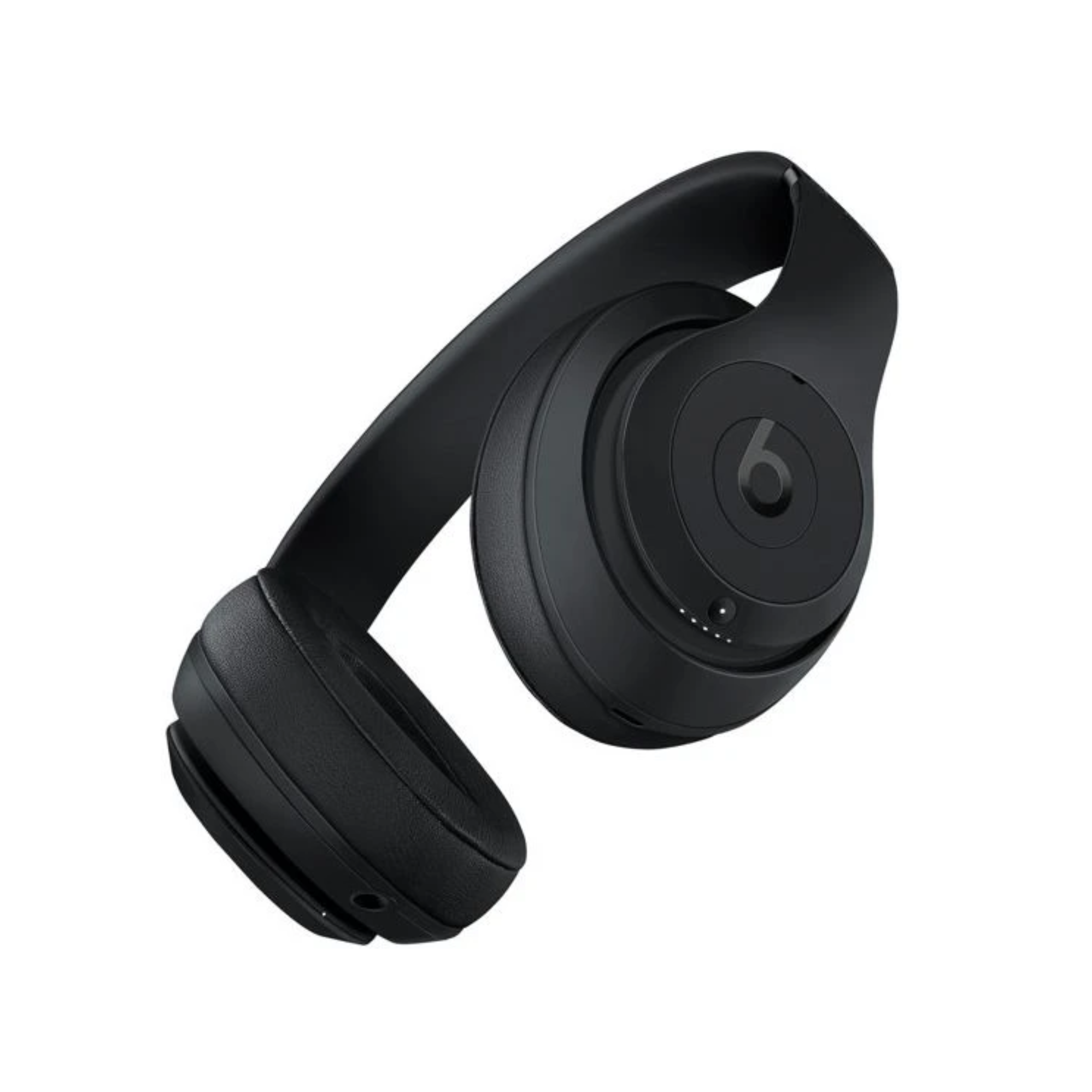 Czarne słuchawki Beats na białym tle. Słuchawki są ustawione pod kątem, pokazując nauszniki i pałąk.