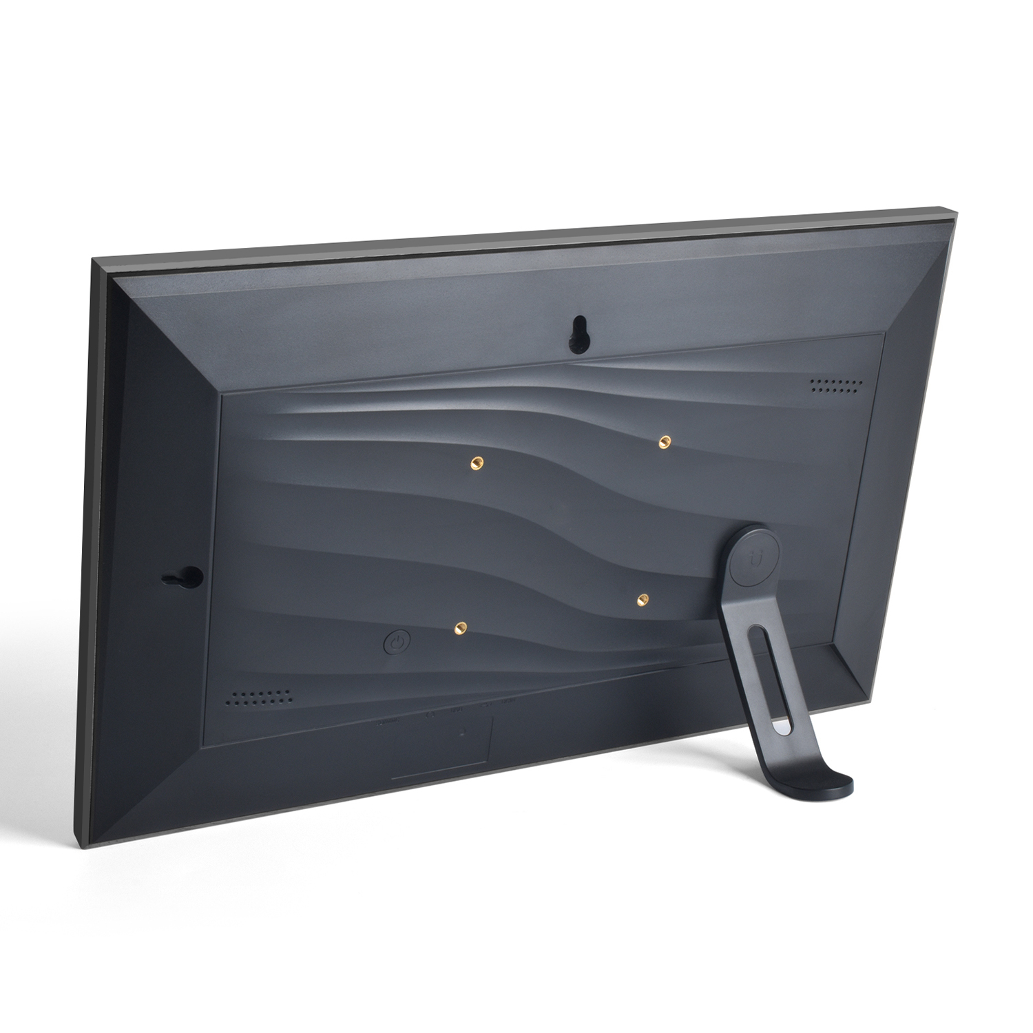 Retro di una cornice digitale grigio scuro con supporto. Ha un pulsante di accensione, fori per altoparlanti e fori di montaggio.