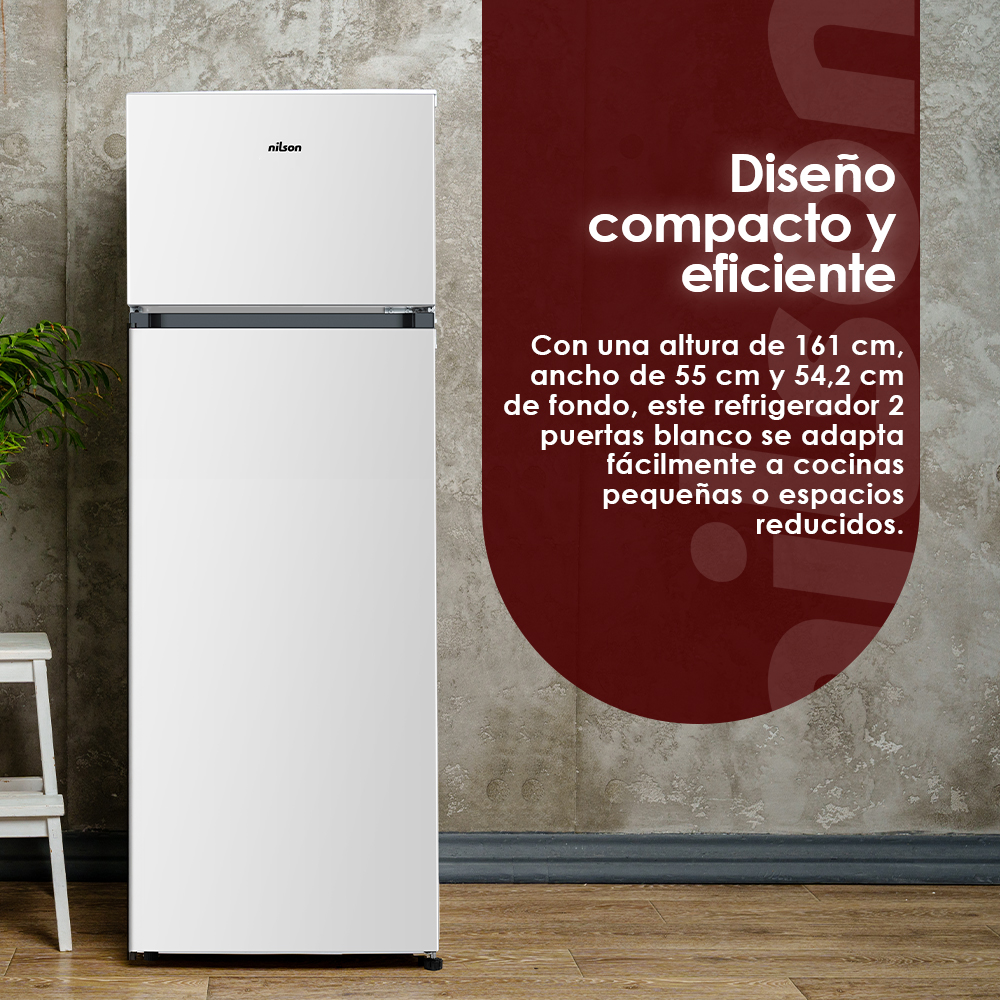 Un refrigerador blanco Nilson contra una pared texturizada. Texto a la derecha describe su diseño compacto y dimensiones.