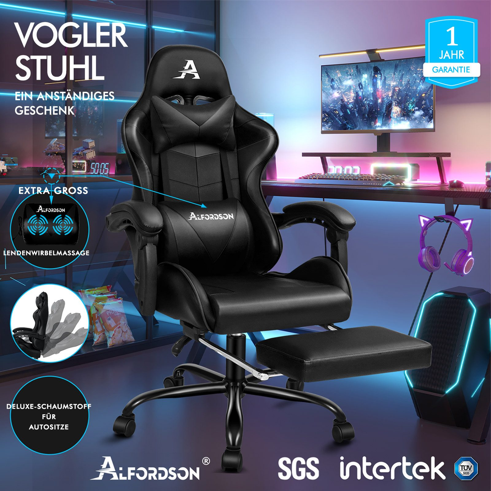 Schwarzer Gaming-Stuhl mit Fußstütze, Computer und Kopfhörern. Bietet Lendenmassage.