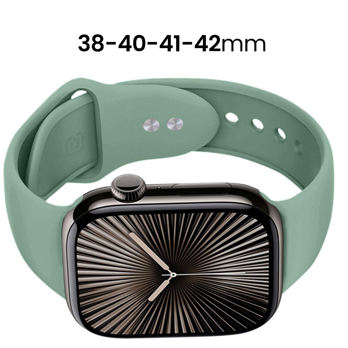 Un cinturino verde salvia circonda uno smartwatch con quadrante a raggiera. Testo: 38-40-41-42mm.
