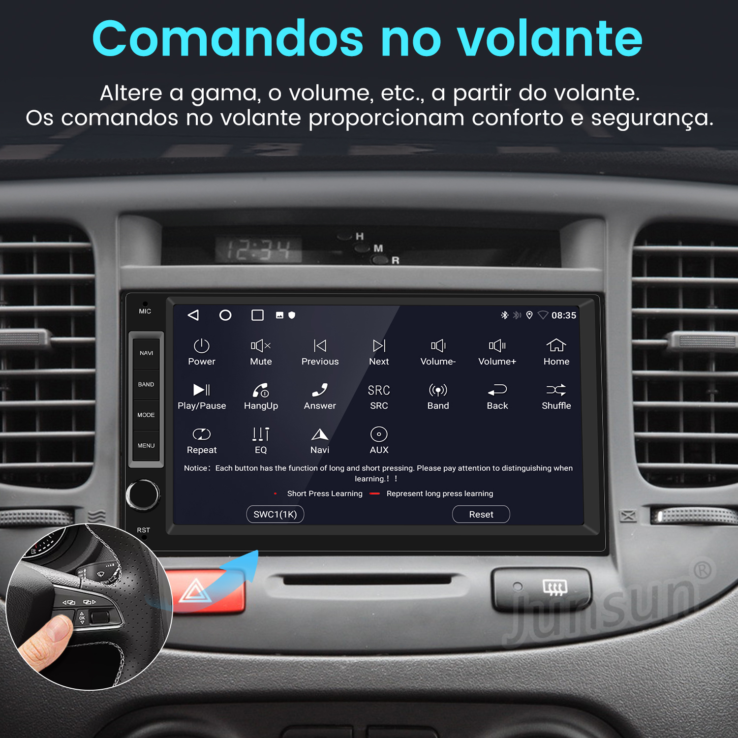 Radio de coche con pantalla táctil que muestra opciones de música. Controles del volante mostrados.