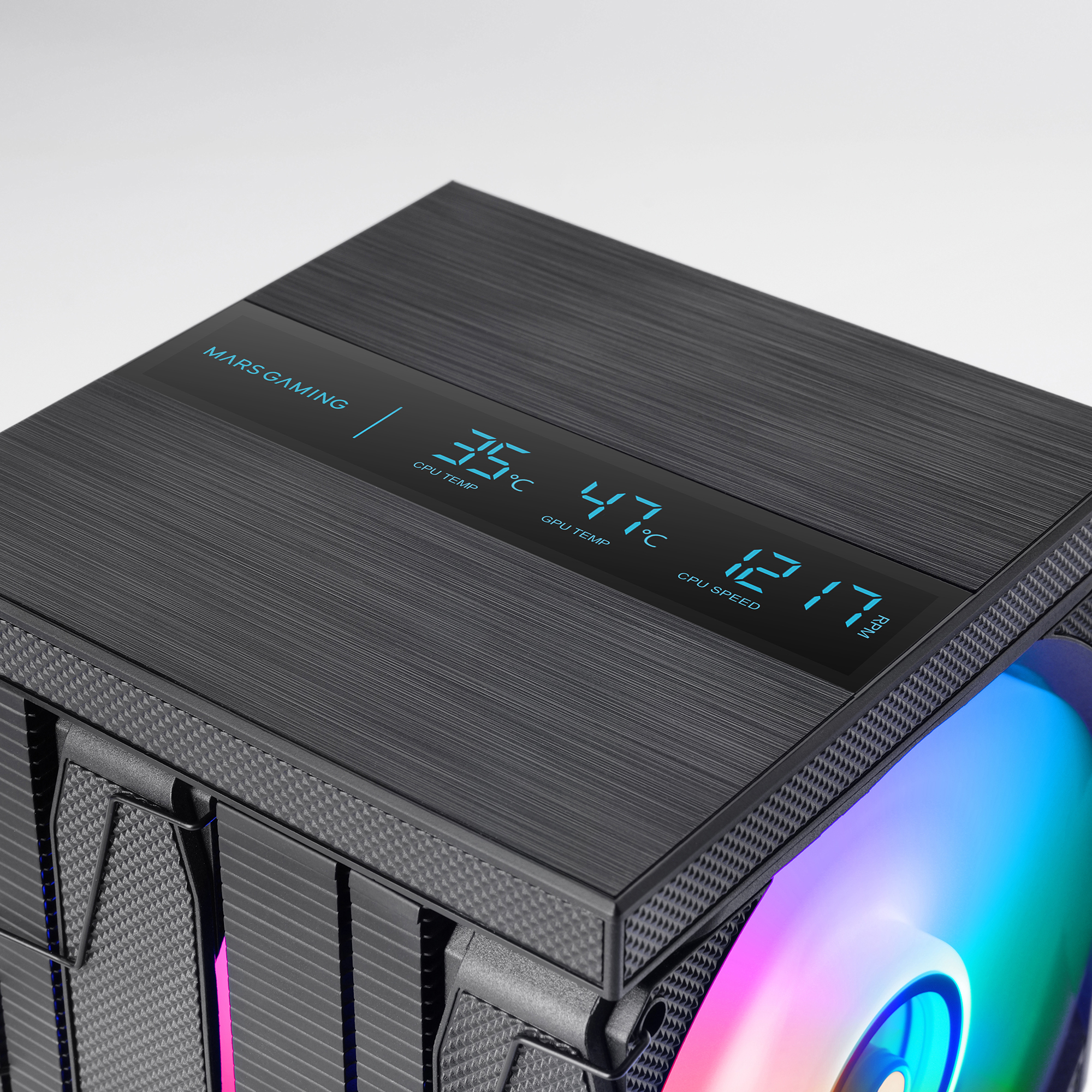 Ventola PC nera con illuminazione RGB e display digitale temperatura CPU/GPU.