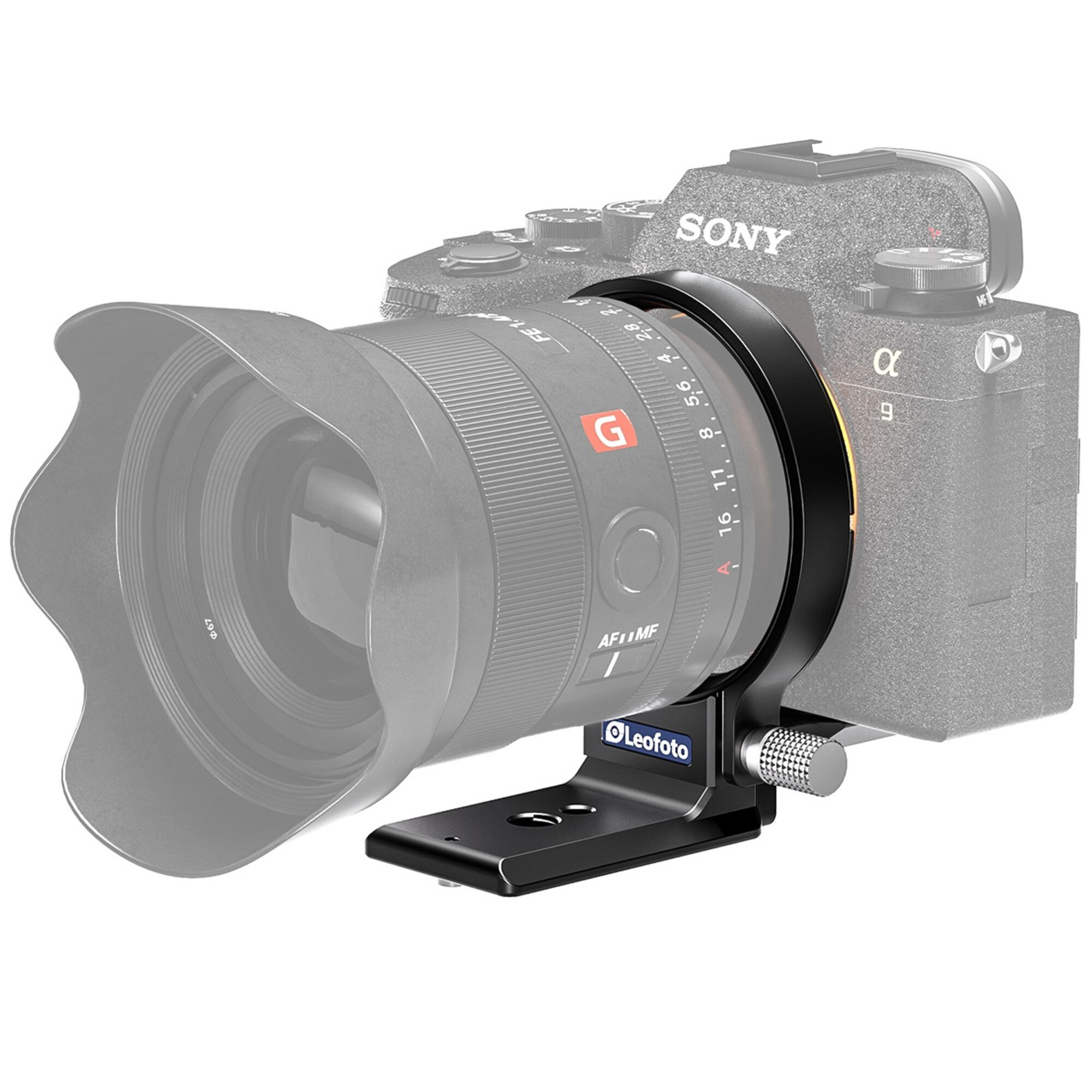 Schwarze Kameraleinwandhalterung mit Leofoto-Halterung an einer Sony Alpha Kamera.