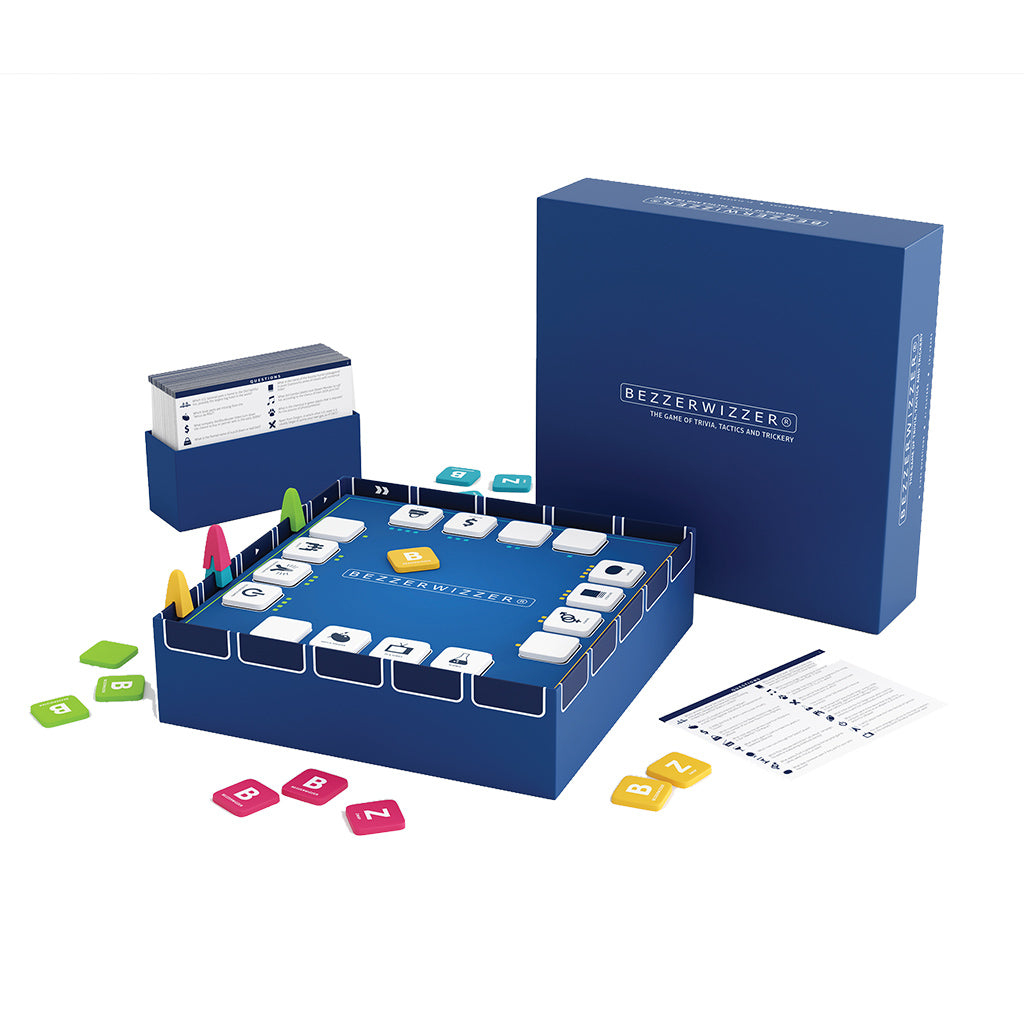 Ein blaues Brettspiel mit Karten, Spielsteinen und einer Box. Das Spiel heißt BEZZERWIZZER.