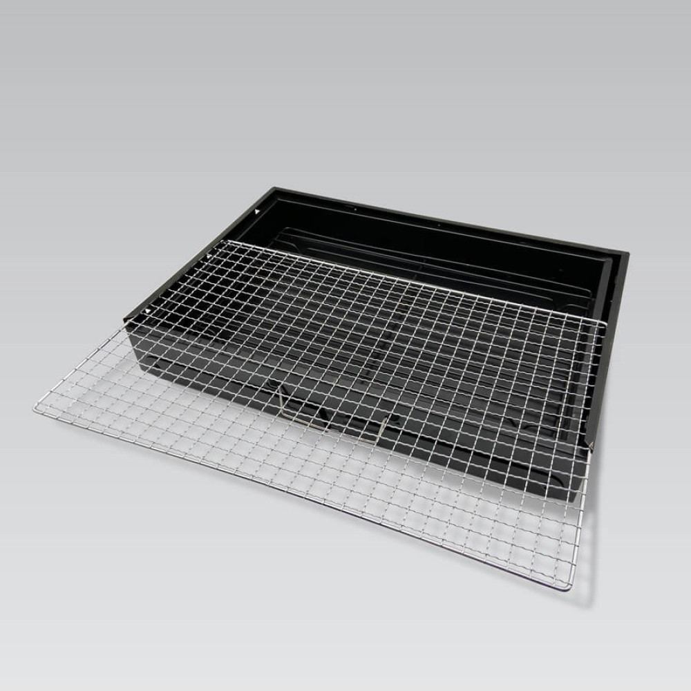 Czarny ruszt na prostokątnym czarnym korpusie grilla, z metalową kratką.