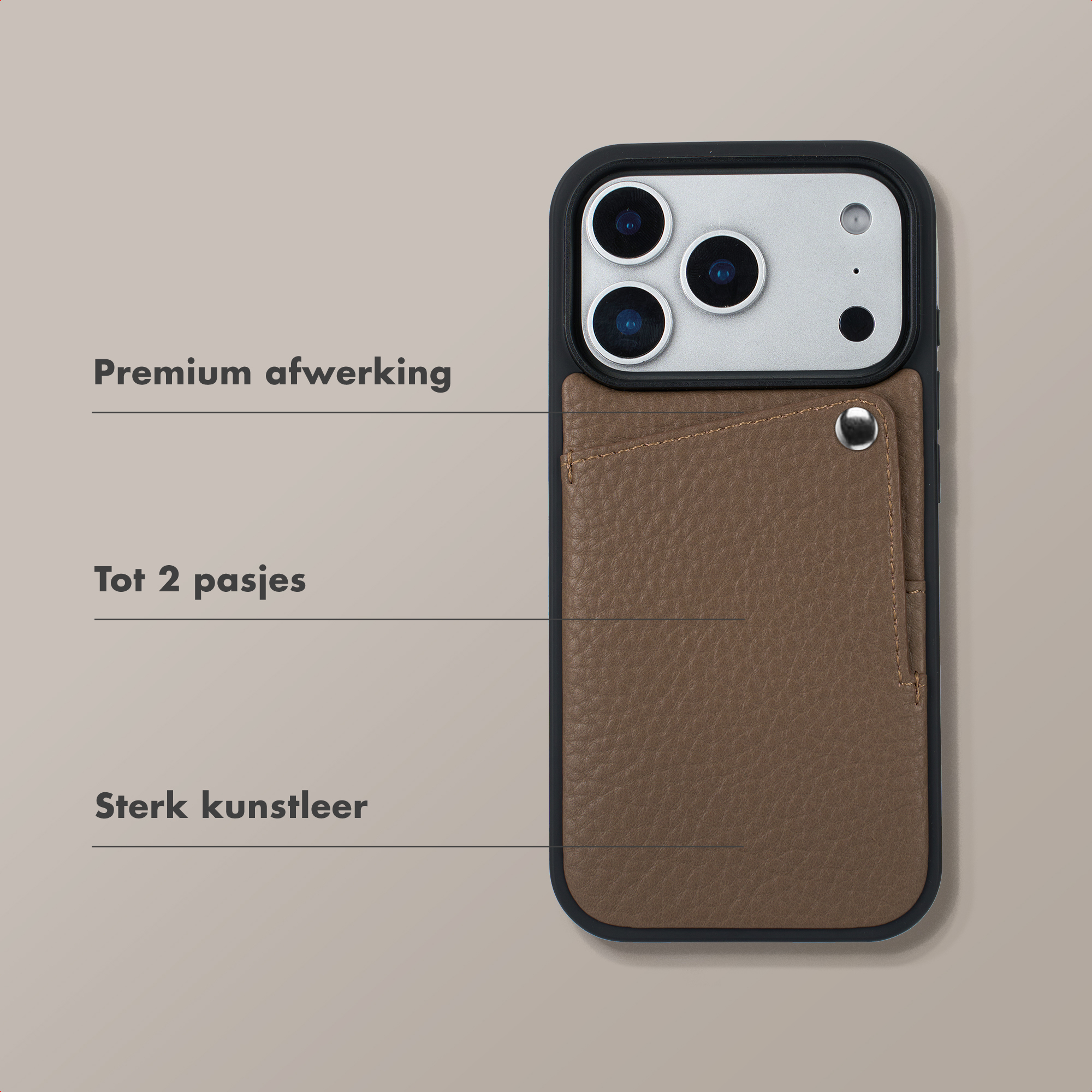 Étui en cuir marron pour smartphone avec trois objectifs et un emplacement pour carte.