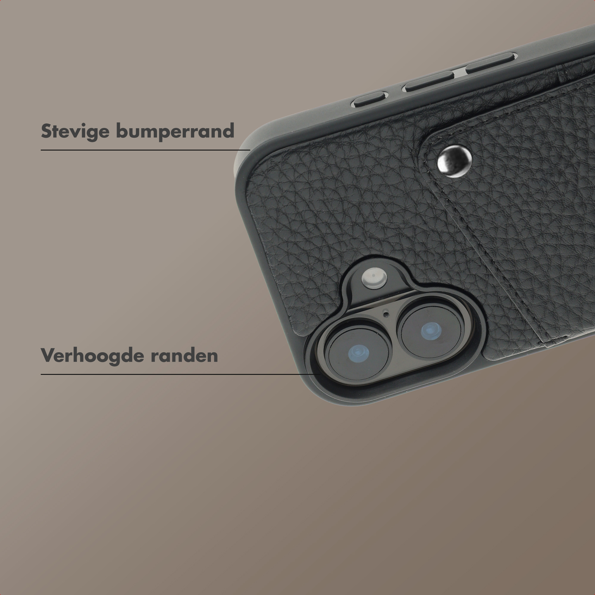 Coque de téléphone noire avec cuir texturé et module caméra.