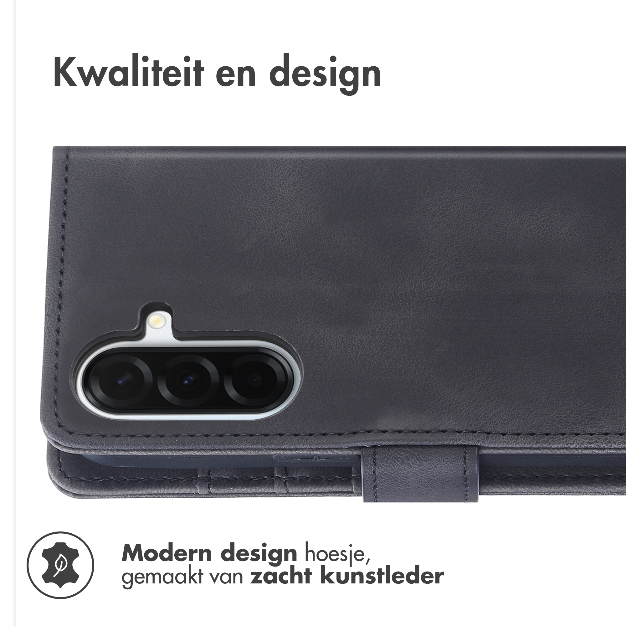 Een donkergrijs leren telefoonhoesje met drievoudige camera-uitsparing en magneetsluiting.