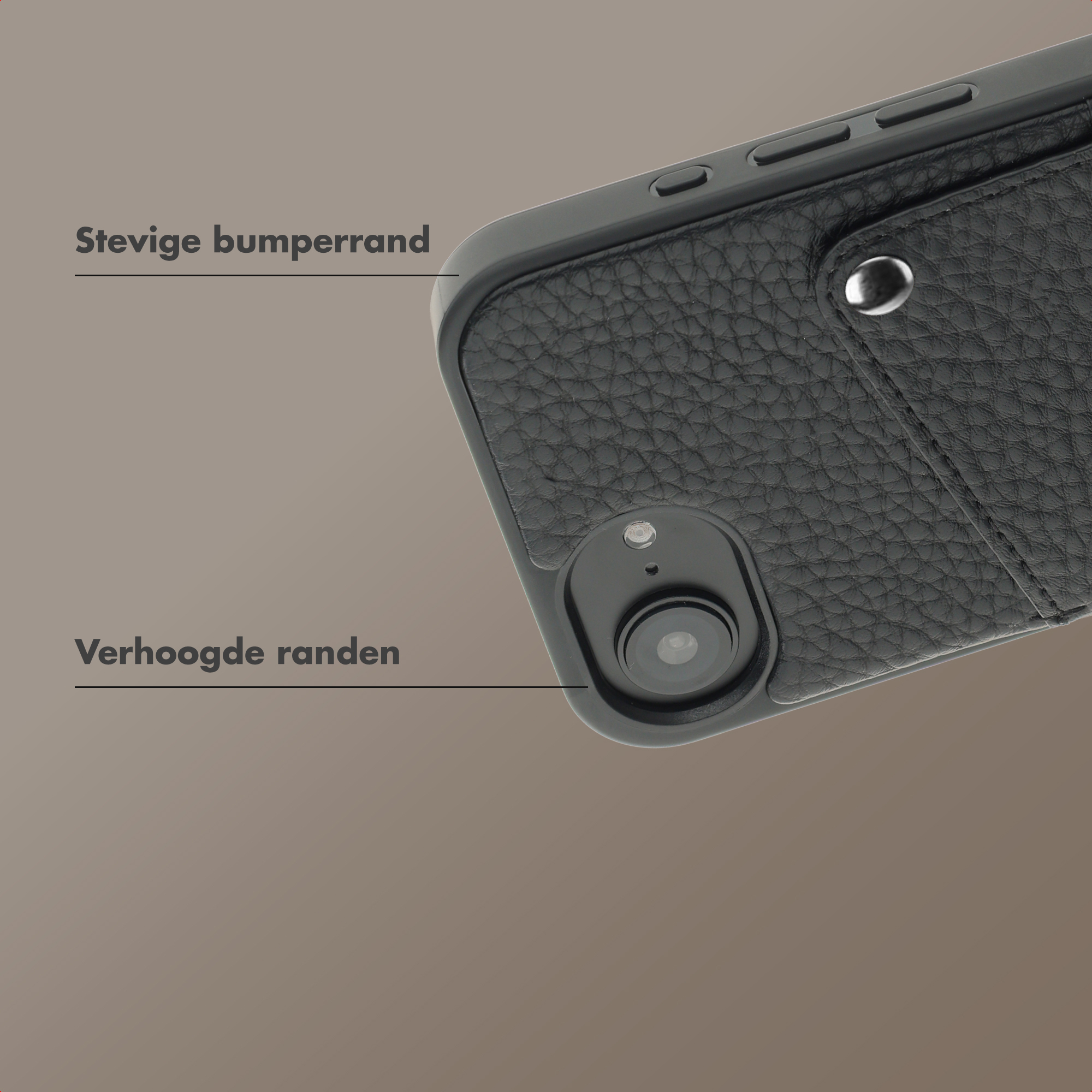 Zwarte telefoonhoes met leertextuur, camera-uitsparing en verhoogde randen.